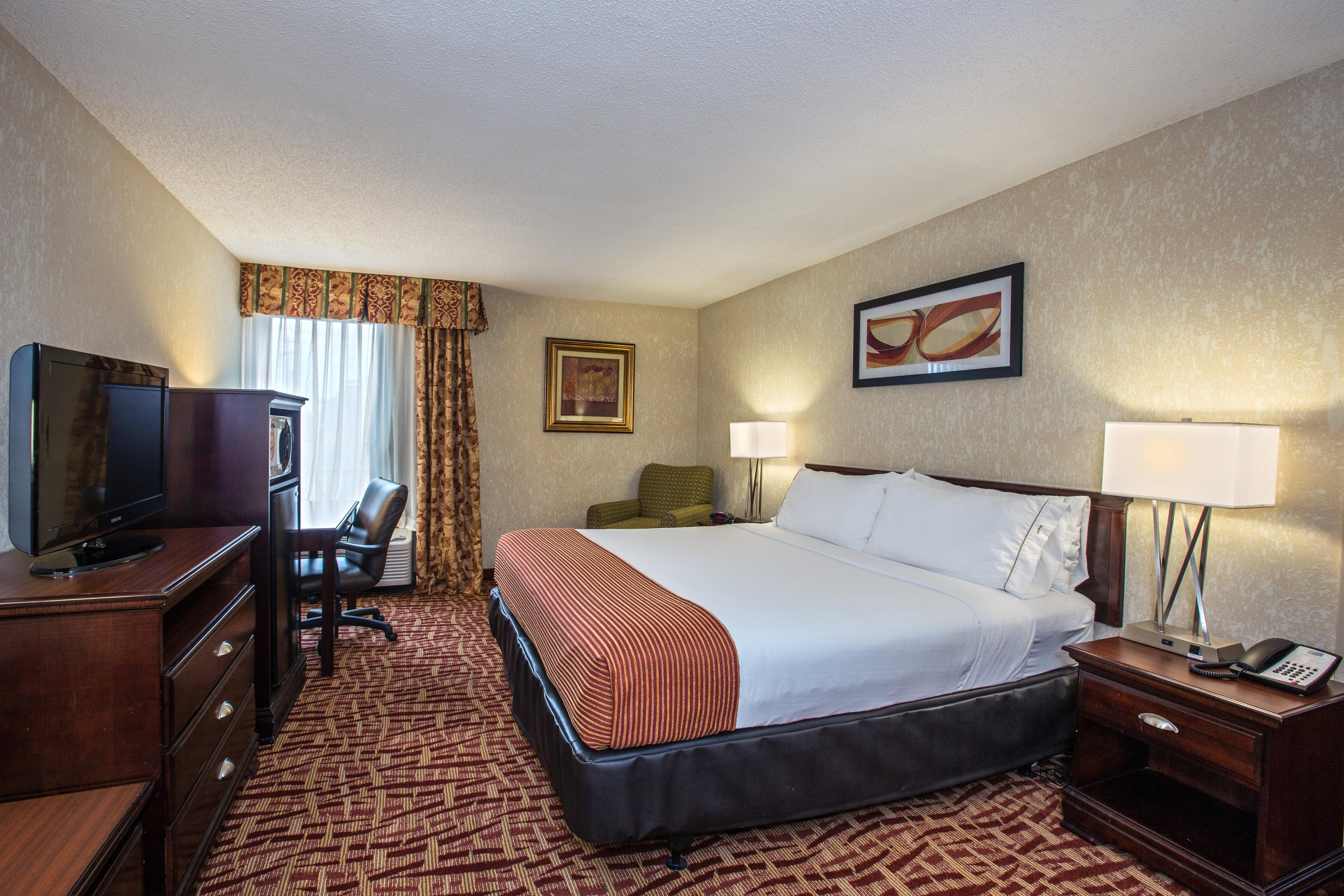 HOLIDAY INN EXP STES CORINTH BY IHG