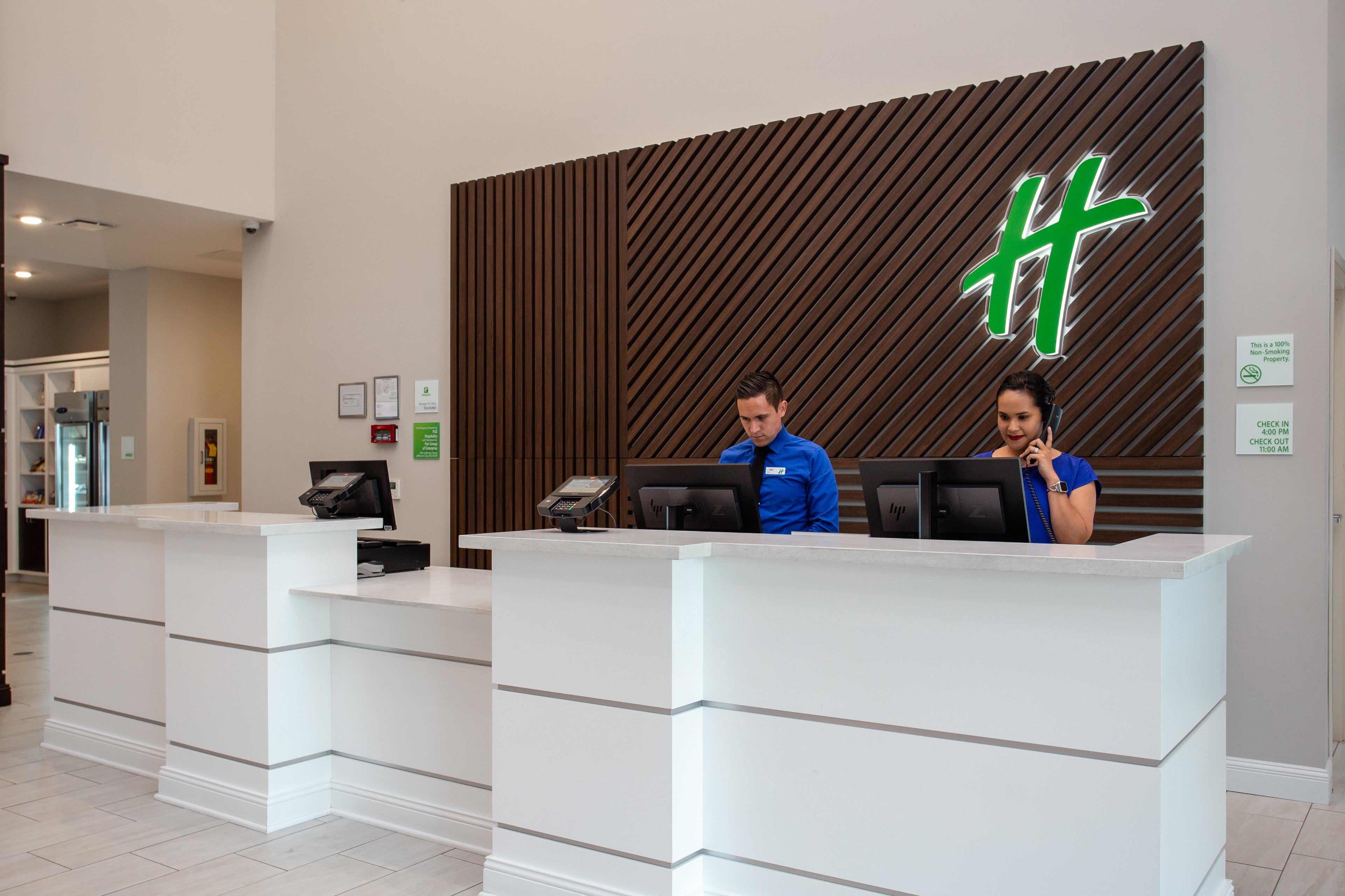 HOLIDAY INN STES JEFFERSON CITY BY