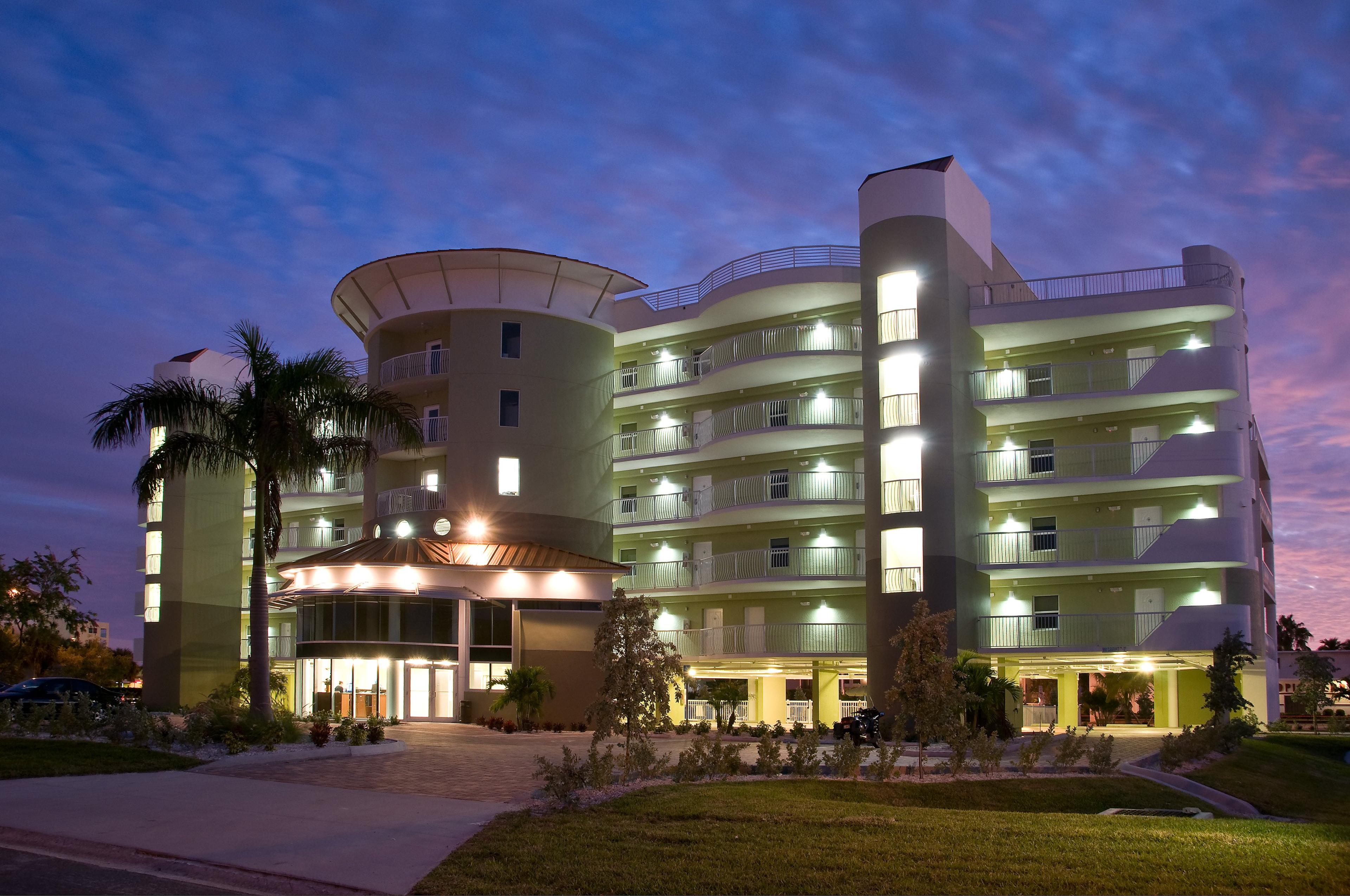 Crystal Palms Beach Resort