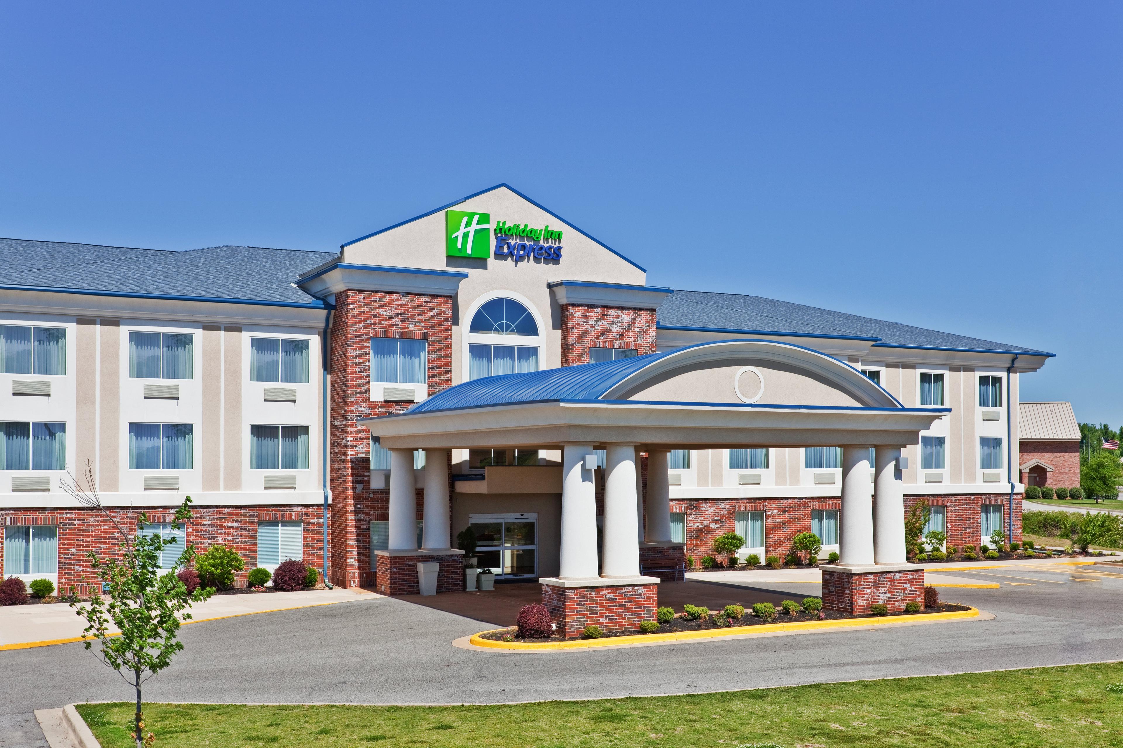 HOLIDAY INN EXP STES PARAGOULD BY I
