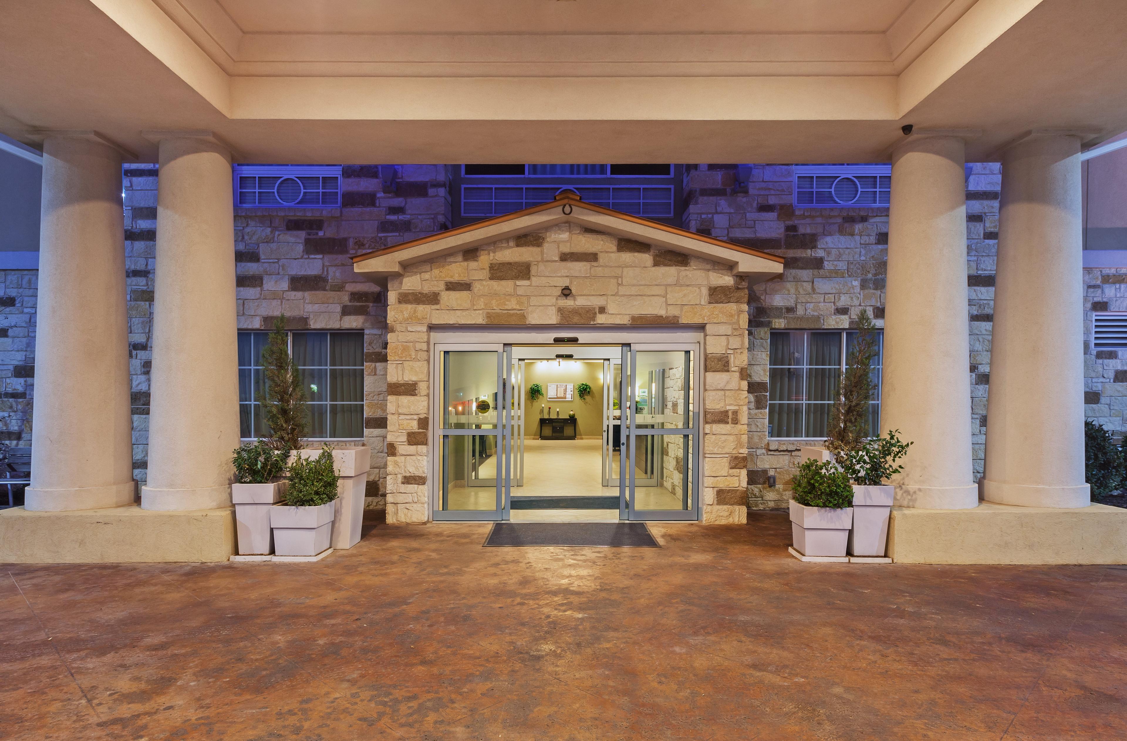 Hotel Photo 1