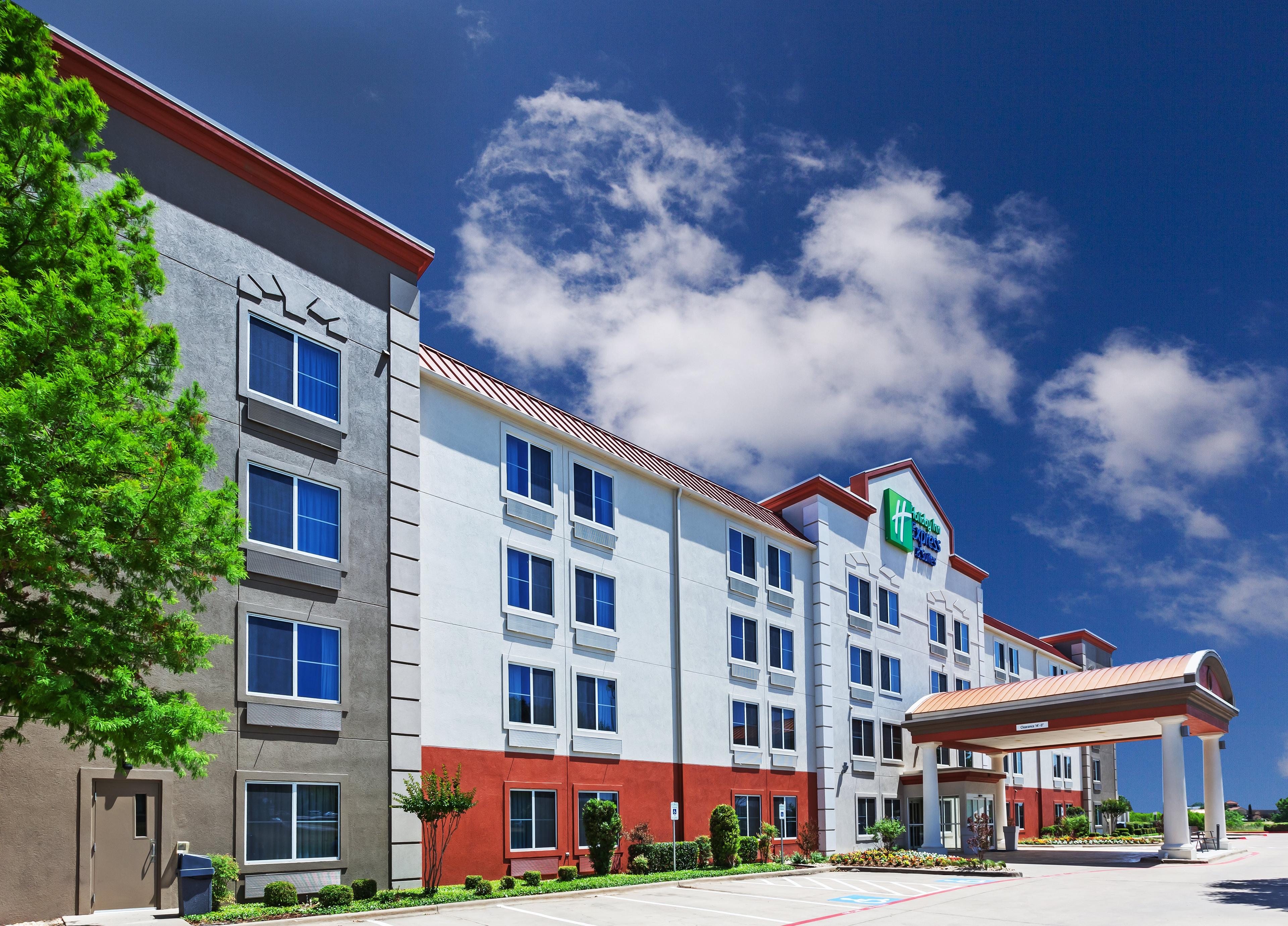 HOLIDAY INN EXP STES LEWISVILL BY I