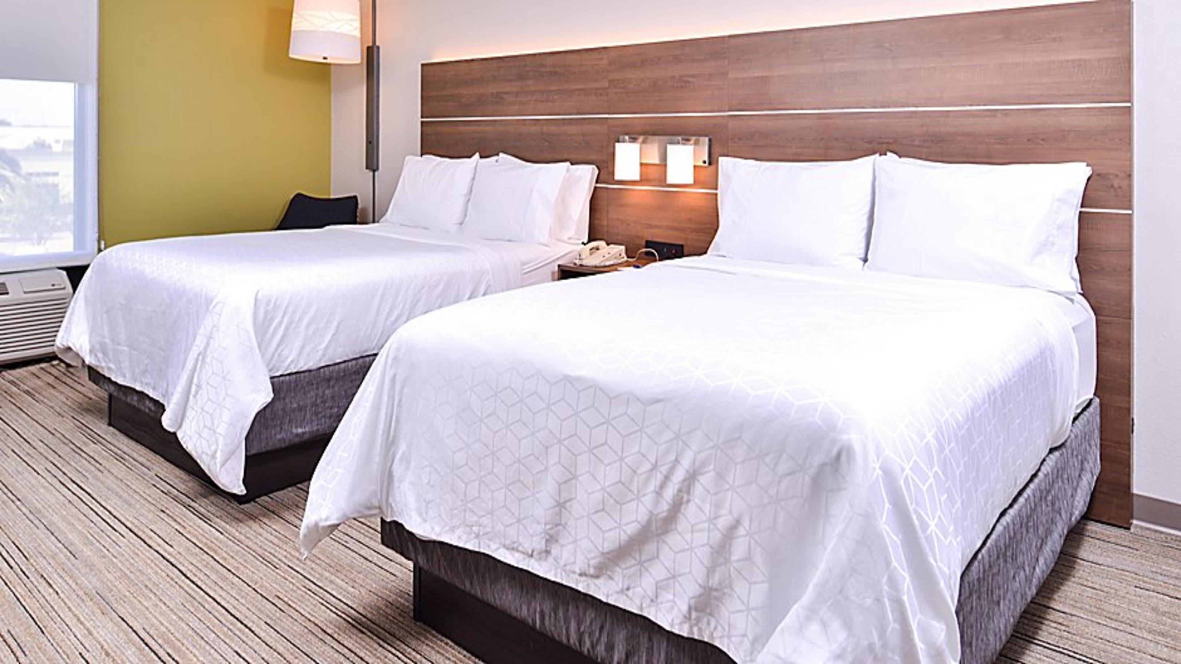 HOLIDAY INN EXP STES MOUNT PLE BY I