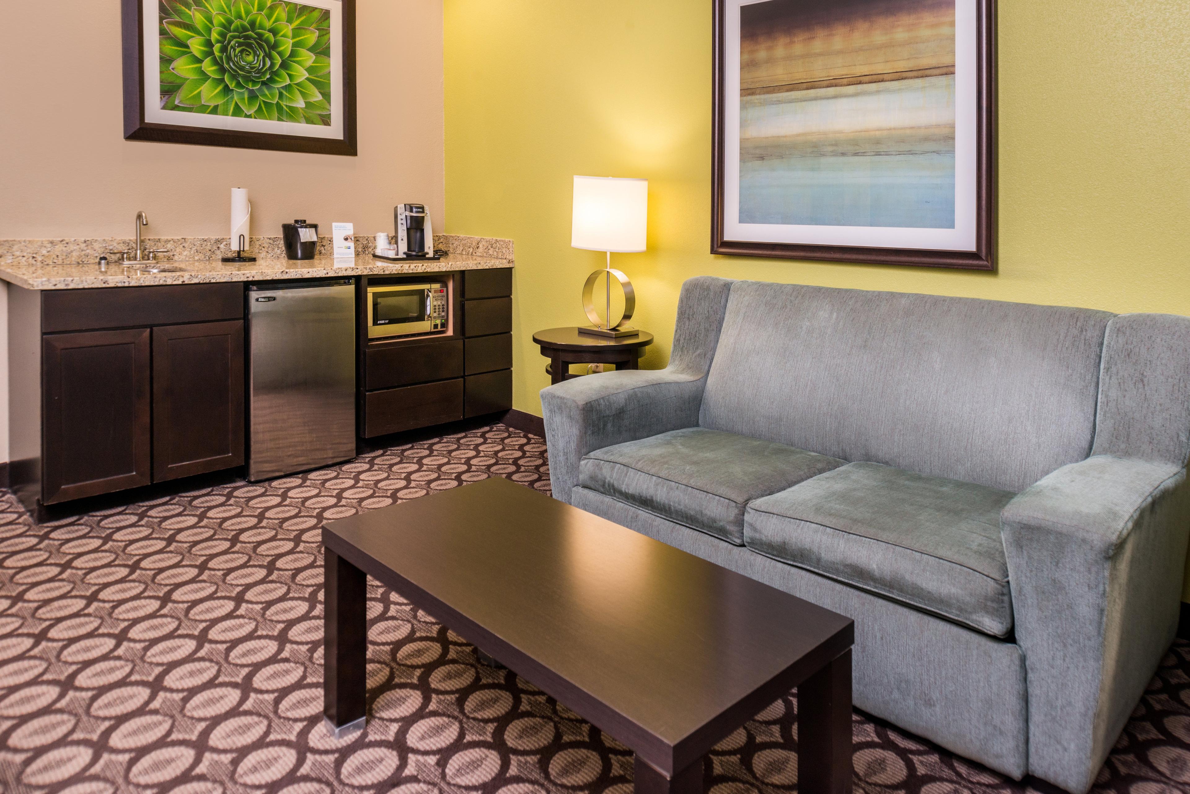 HOLIDAY INN EXP STES ROCKPORT BY IH