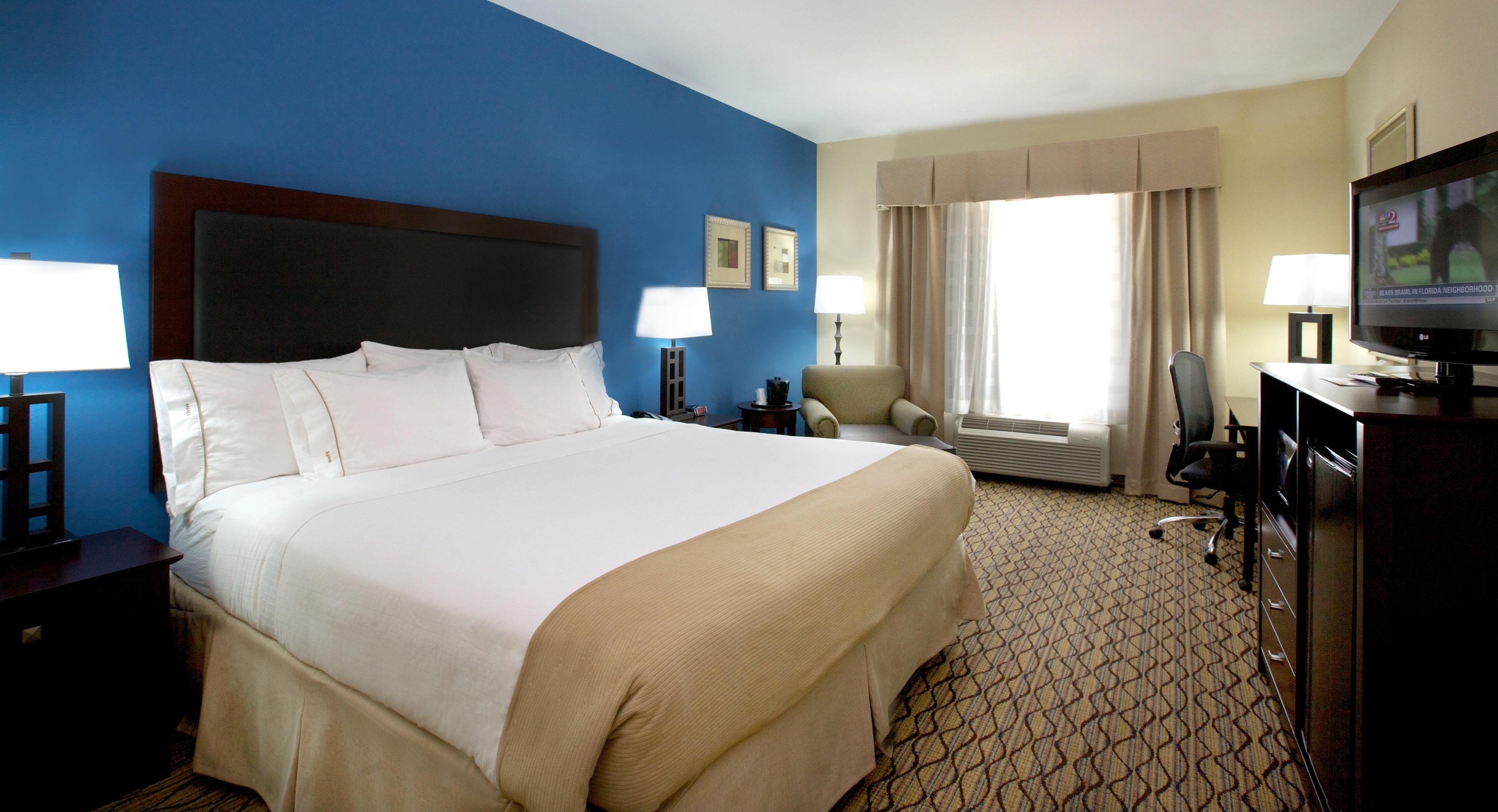 HOLIDAY INN EXP STES BOSSIER BY IHG