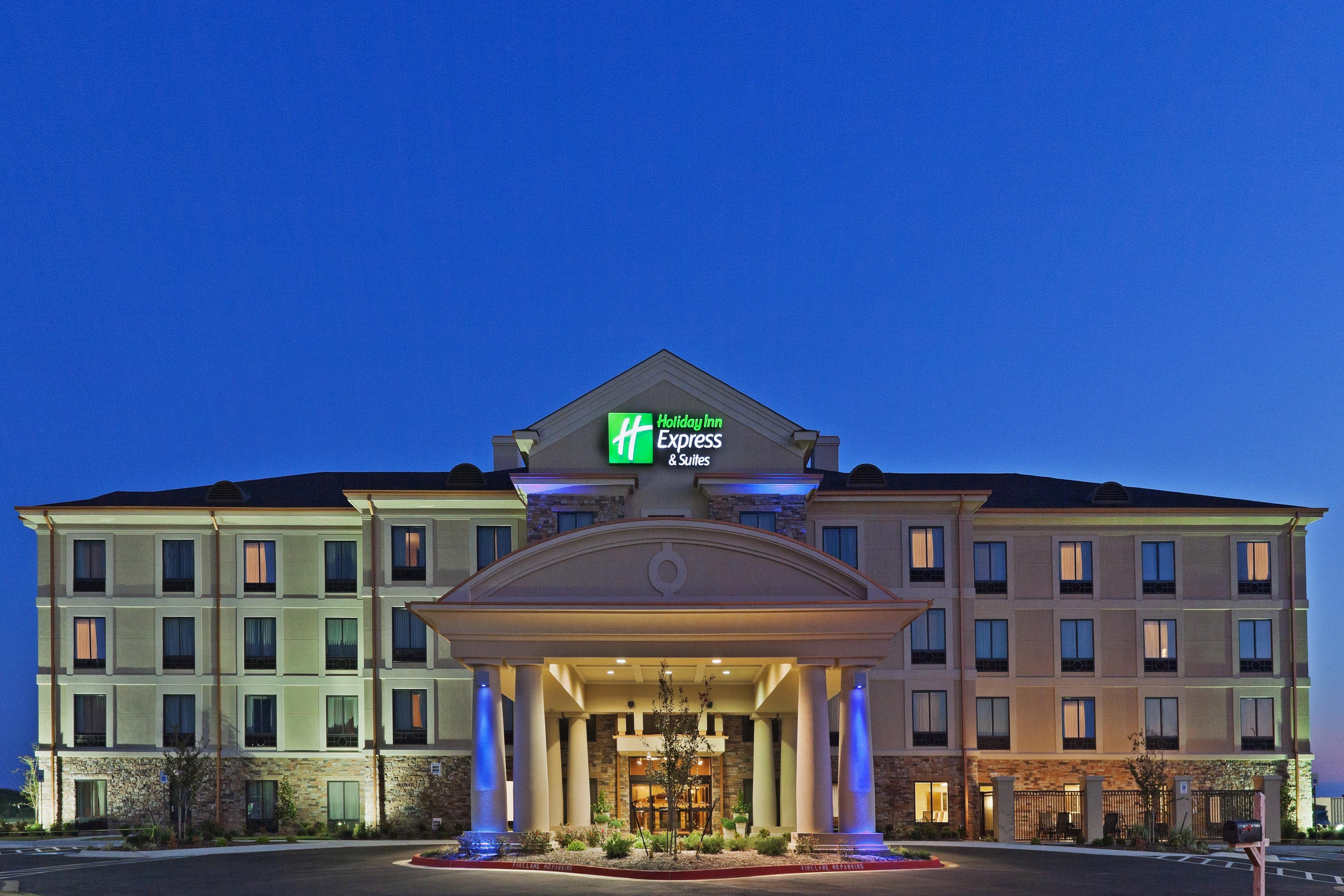 HOLIDAY INN EXP STES POTEAU BY IHG
