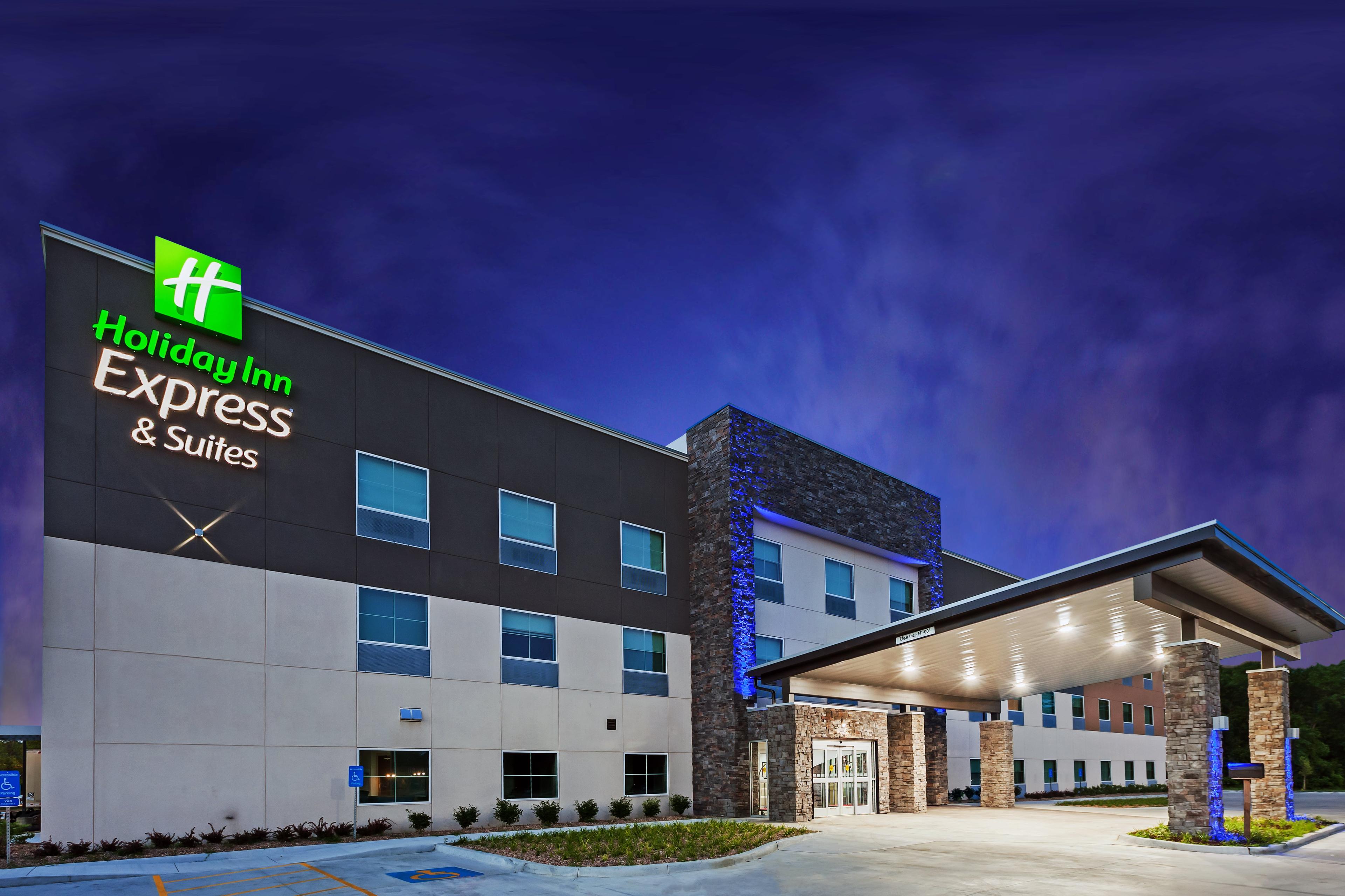 HOLIDAY INN EXP STES COFFEYVILLE