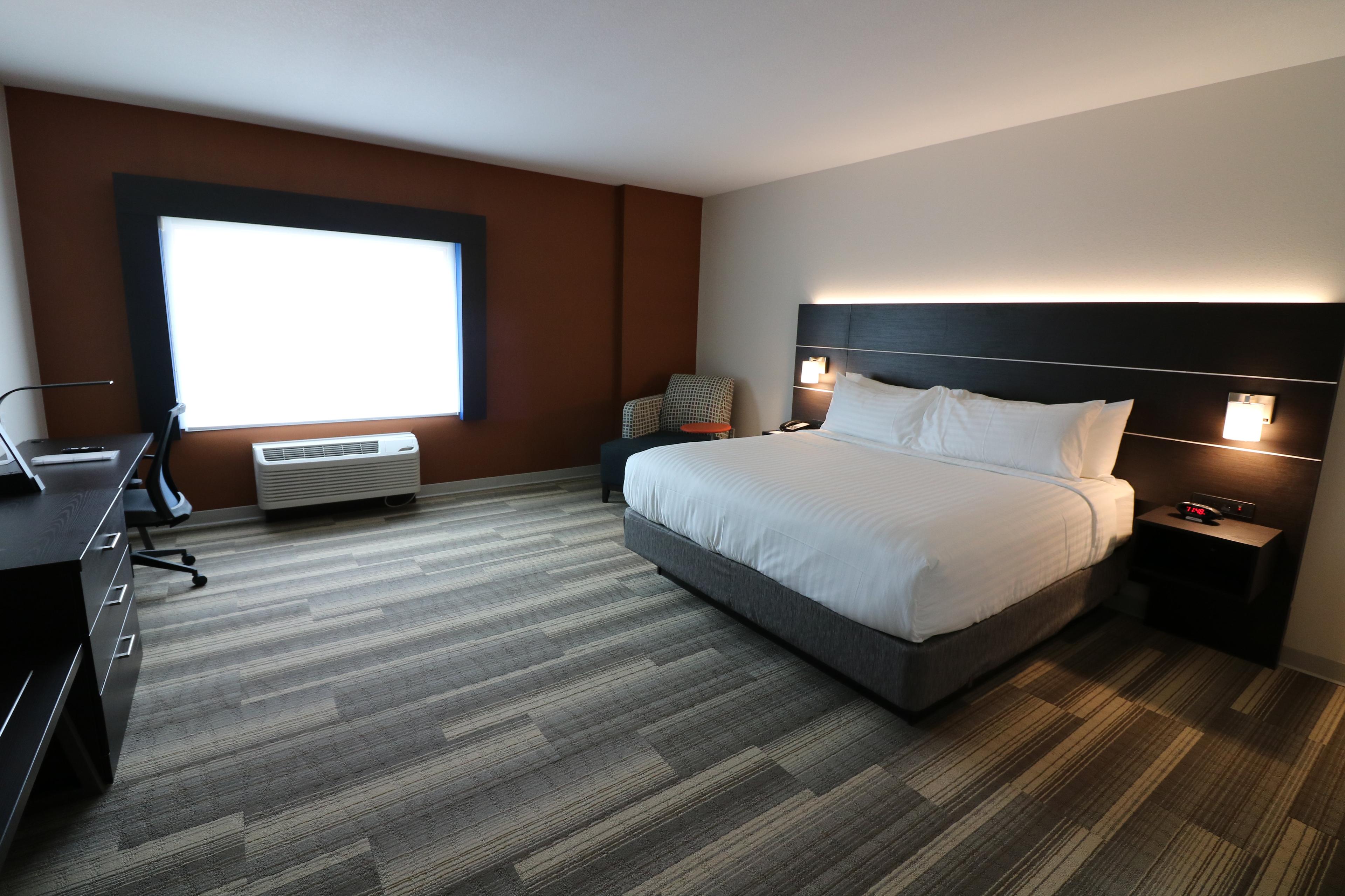 HOLIDAY INN EXP STES COFFEYVILLE