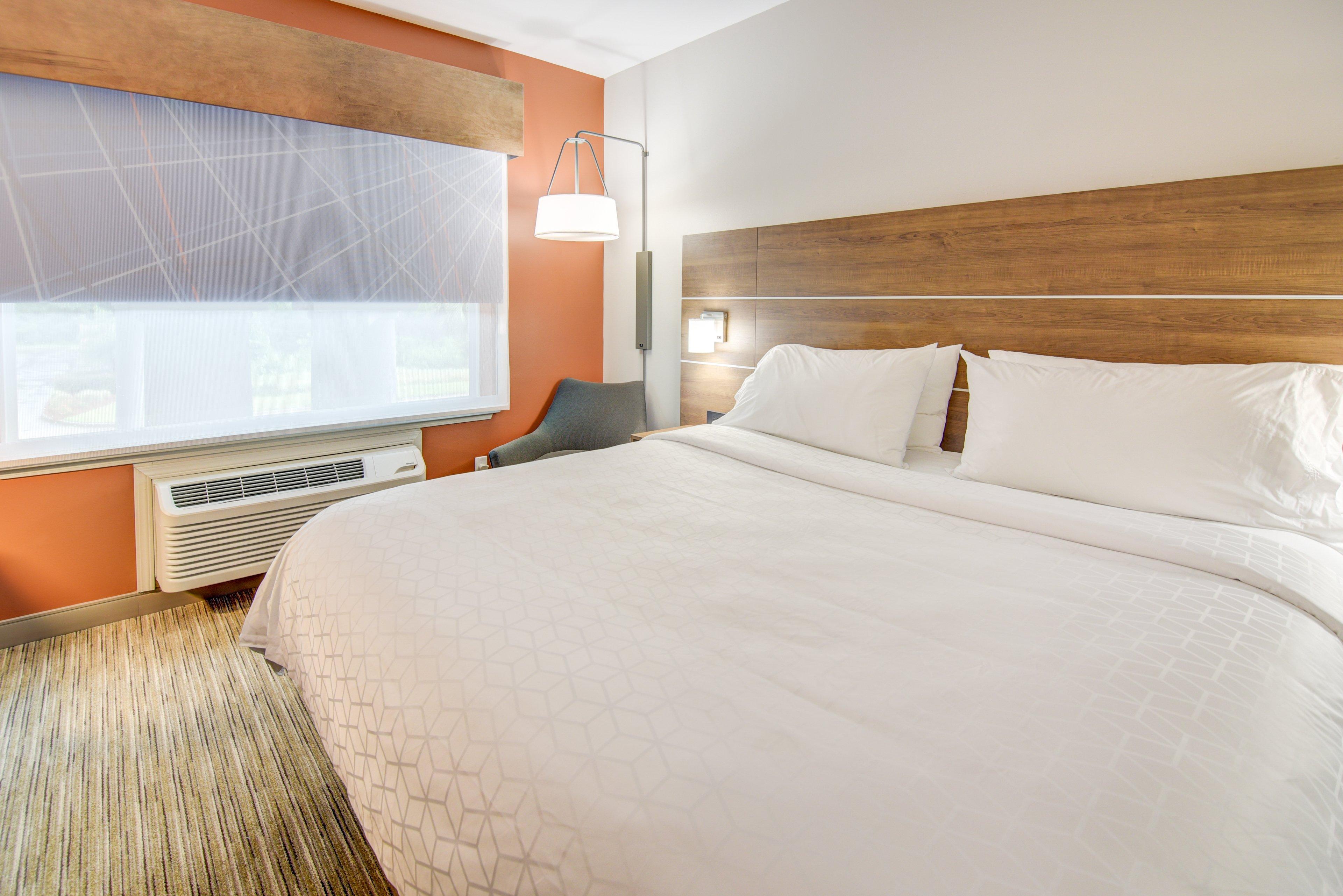 HOLIDAY INN EXP STES FOLEY BY IHG