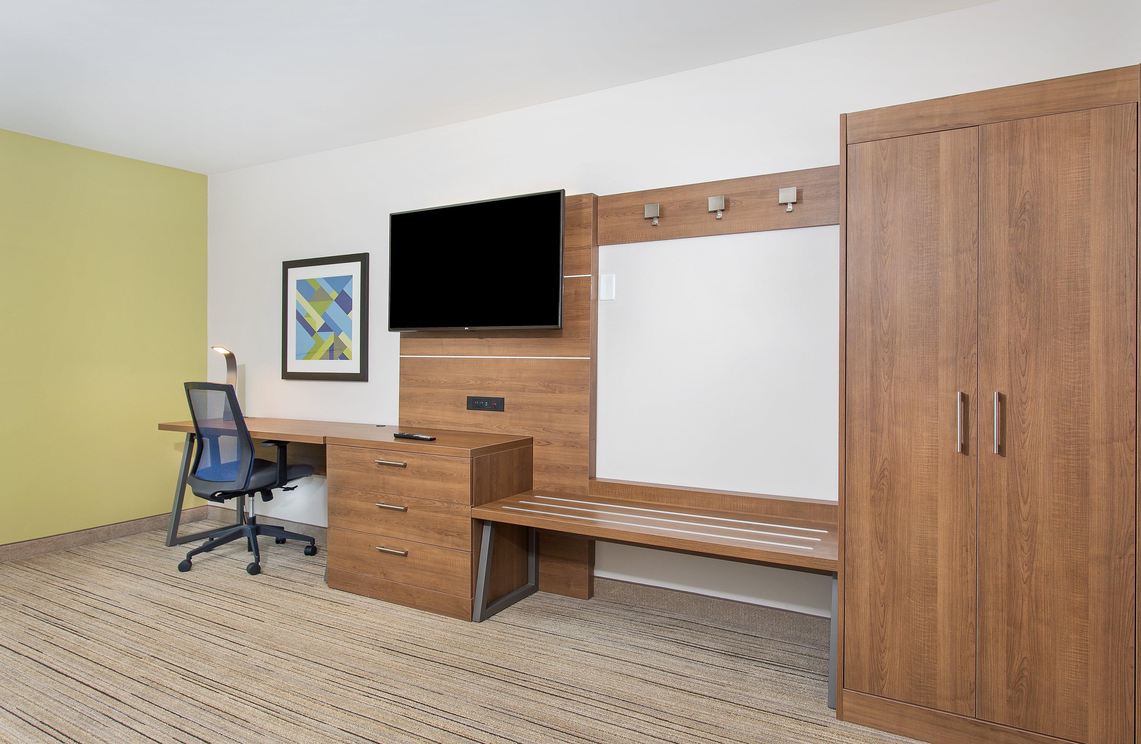HOLIDAY INN EXP WILLIAMSBURG BY IHG