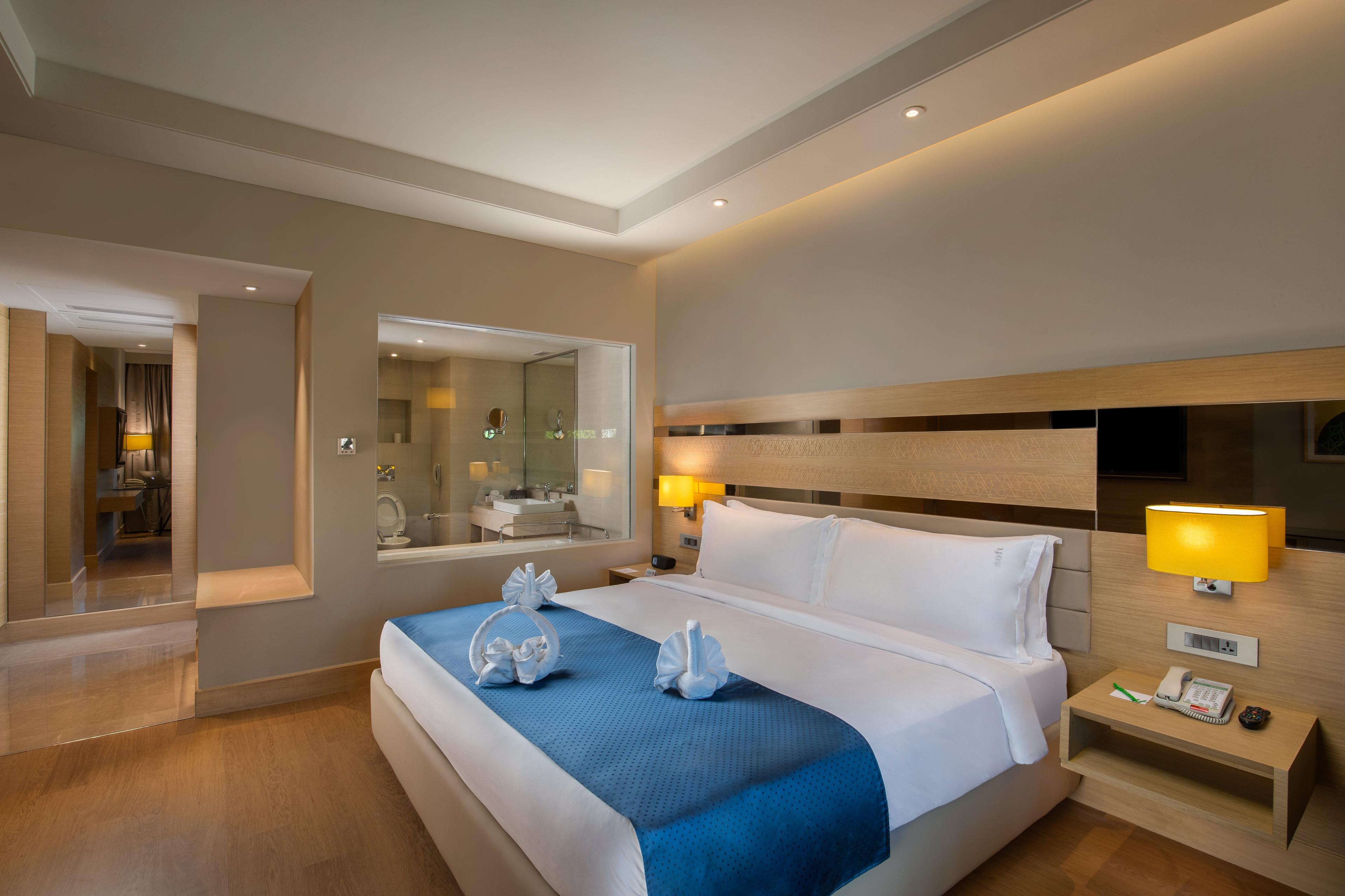 HOLIDAY INN MG ROAD BY IHG