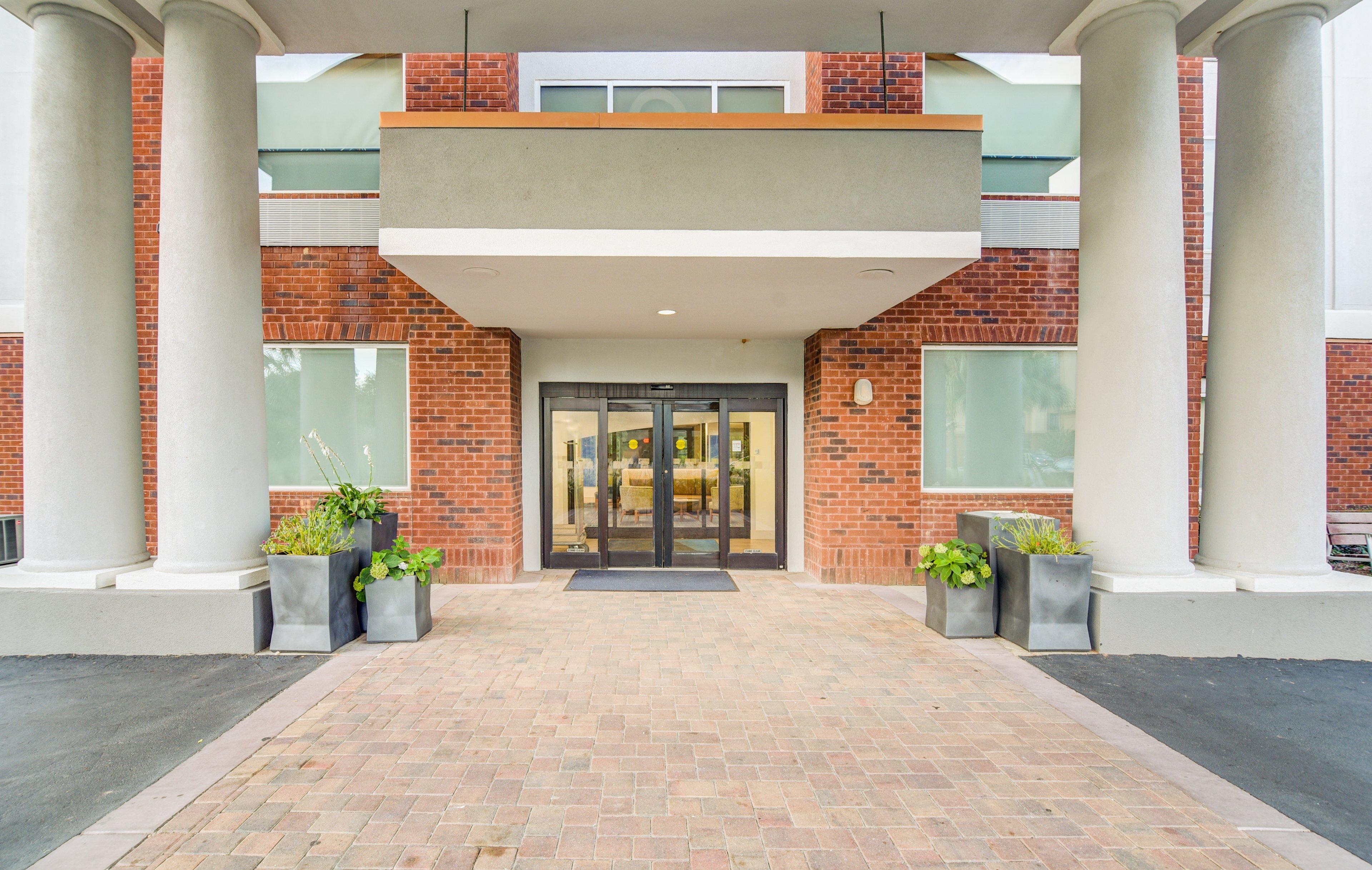 HOLIDAY INN EXP STES FOLEY BY IHG