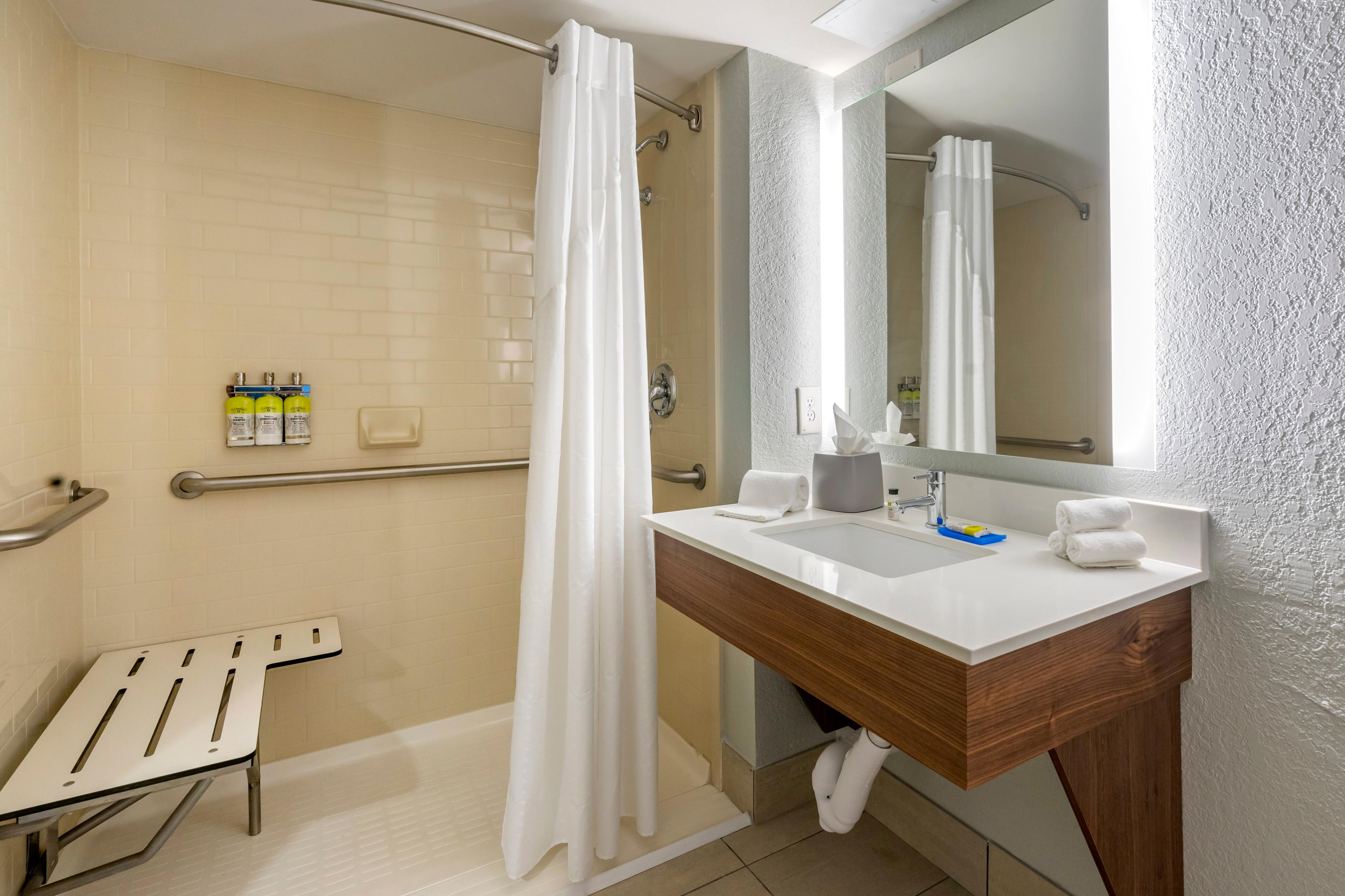 HOLIDAY INN EXP CAPE CORAL BY IHG