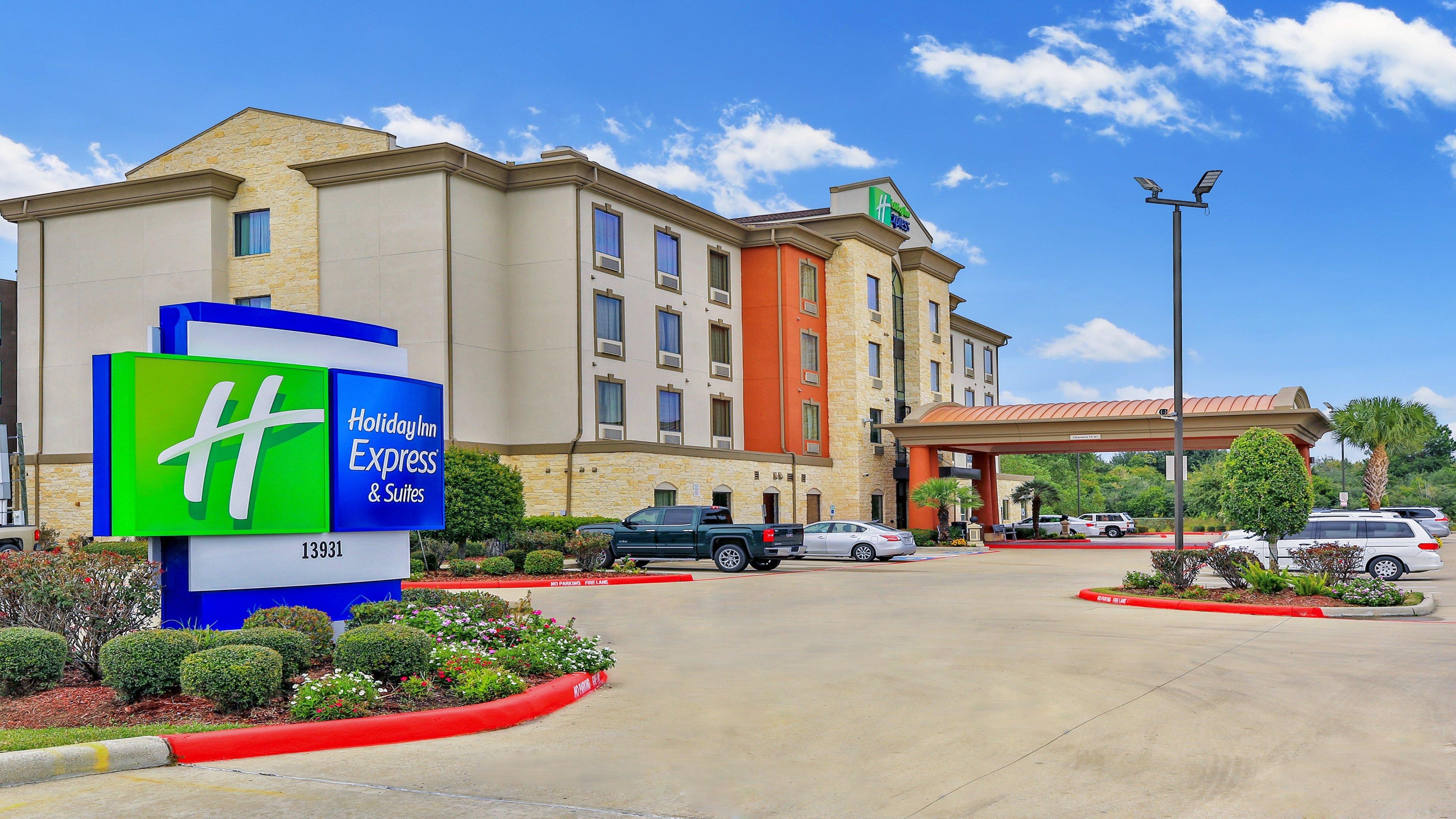 HOLIDAY INN EXP STES HOU PEARL BY I