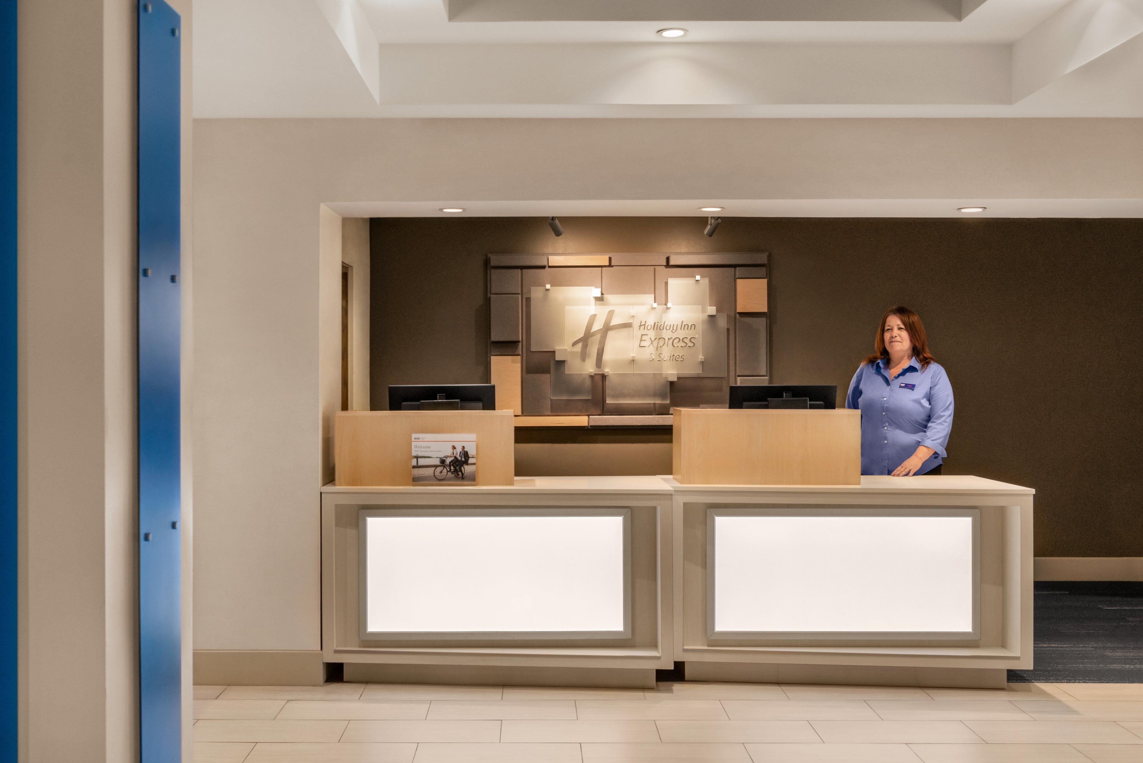 HOLIDAY INN EXP STES MCALESTER BY I