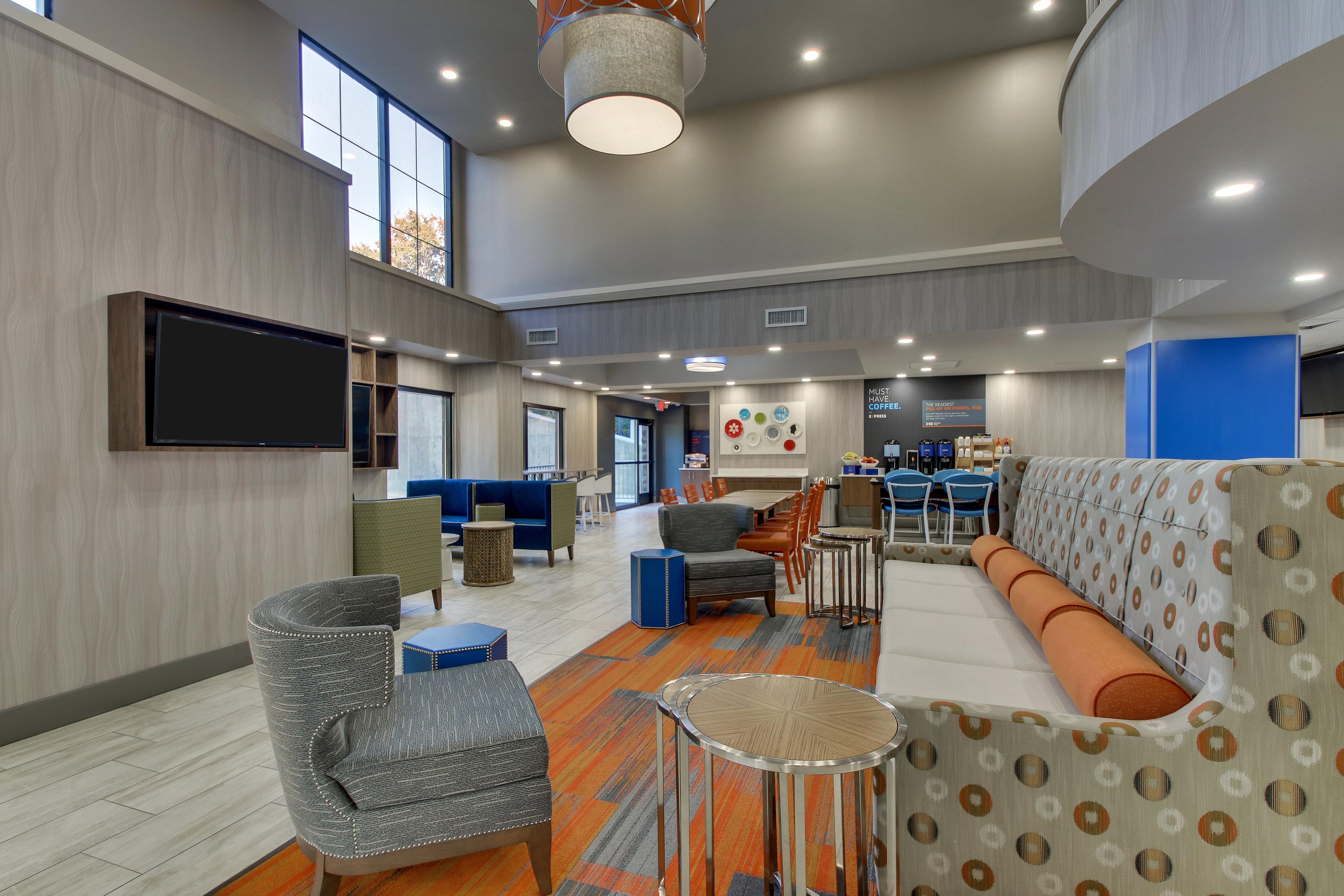 HOLIDAY INN EXP STE PERIMETER