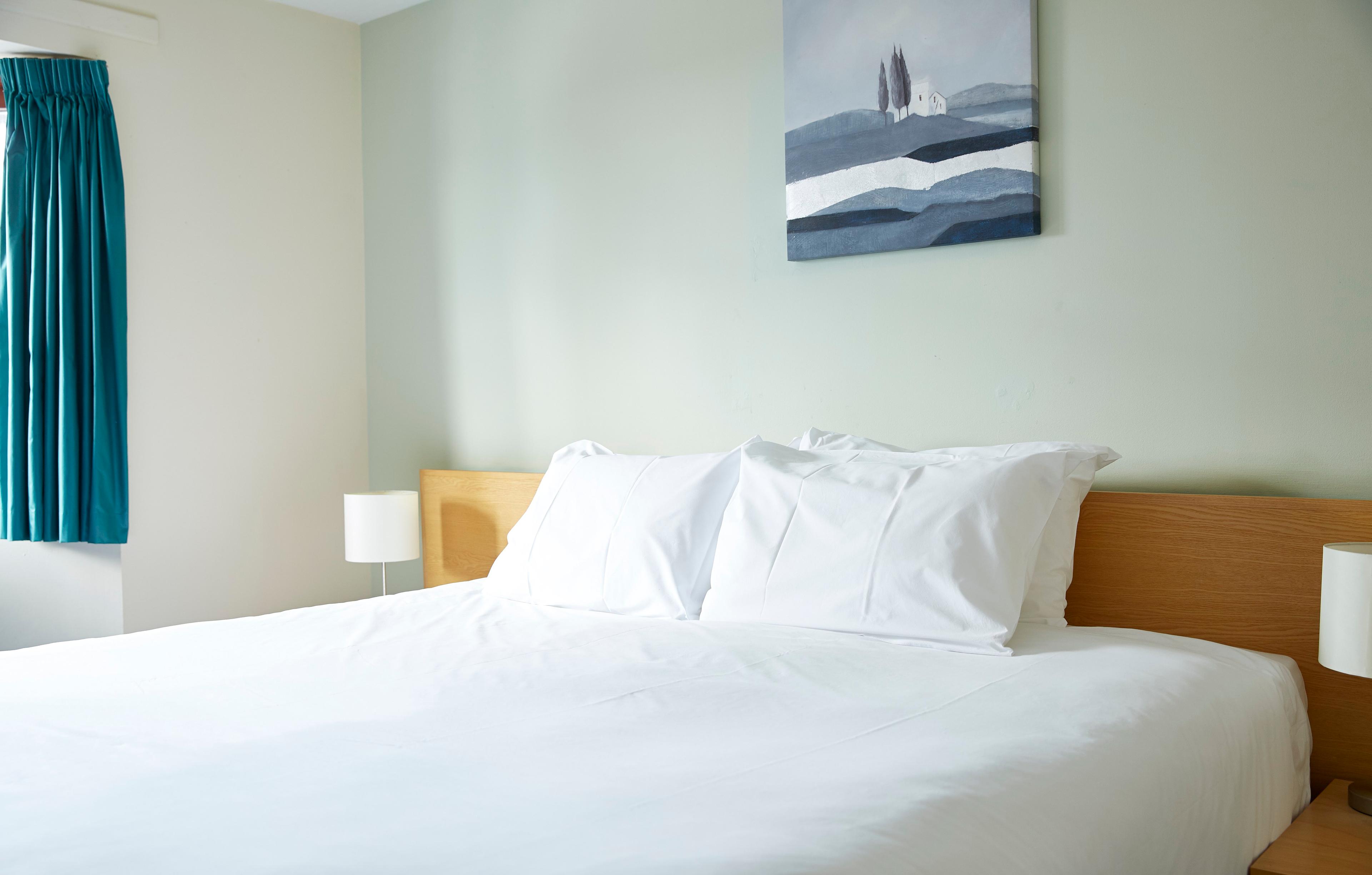 Caledonian Hotel