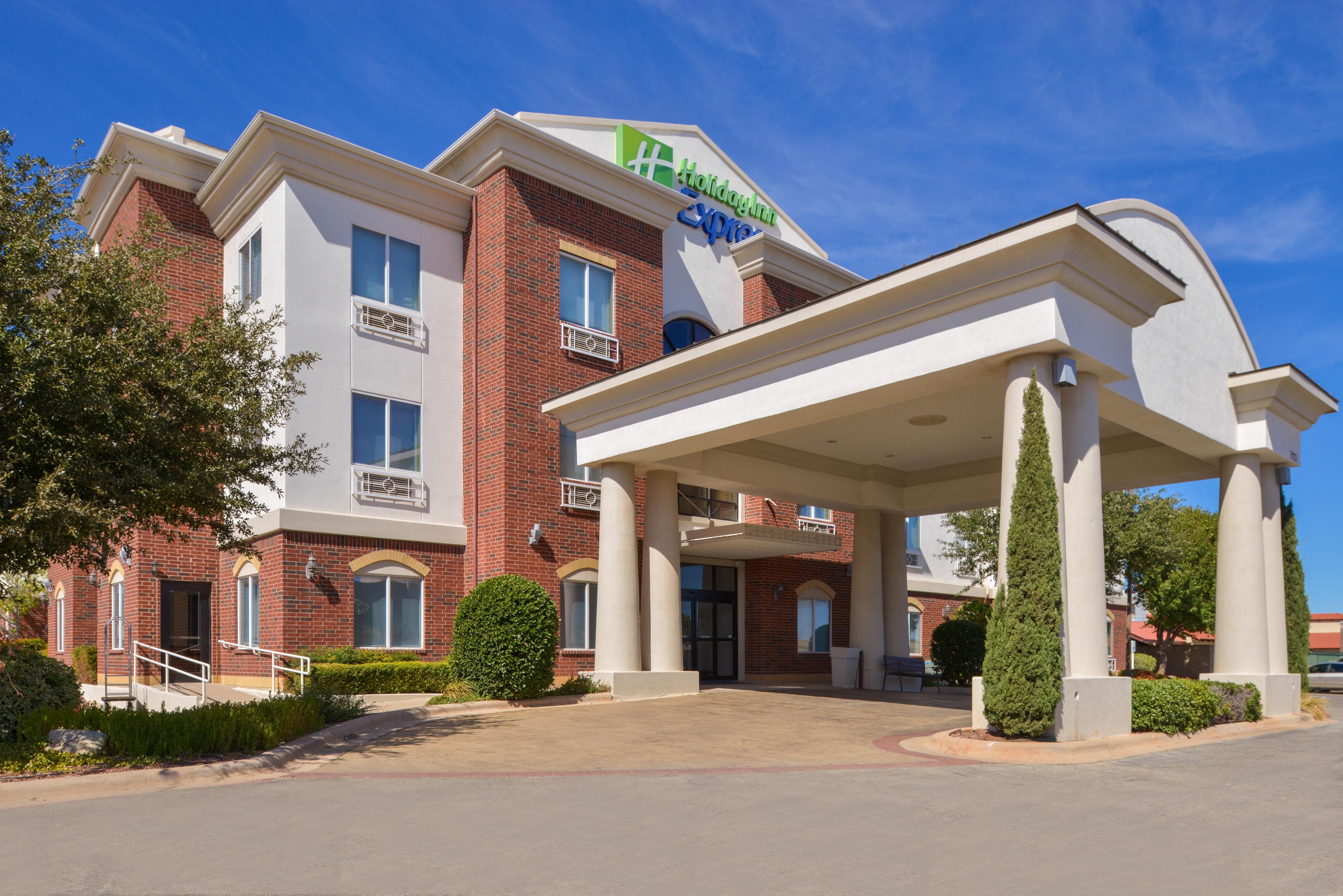 HOLIDAY INN EXP AND STES BY IHG