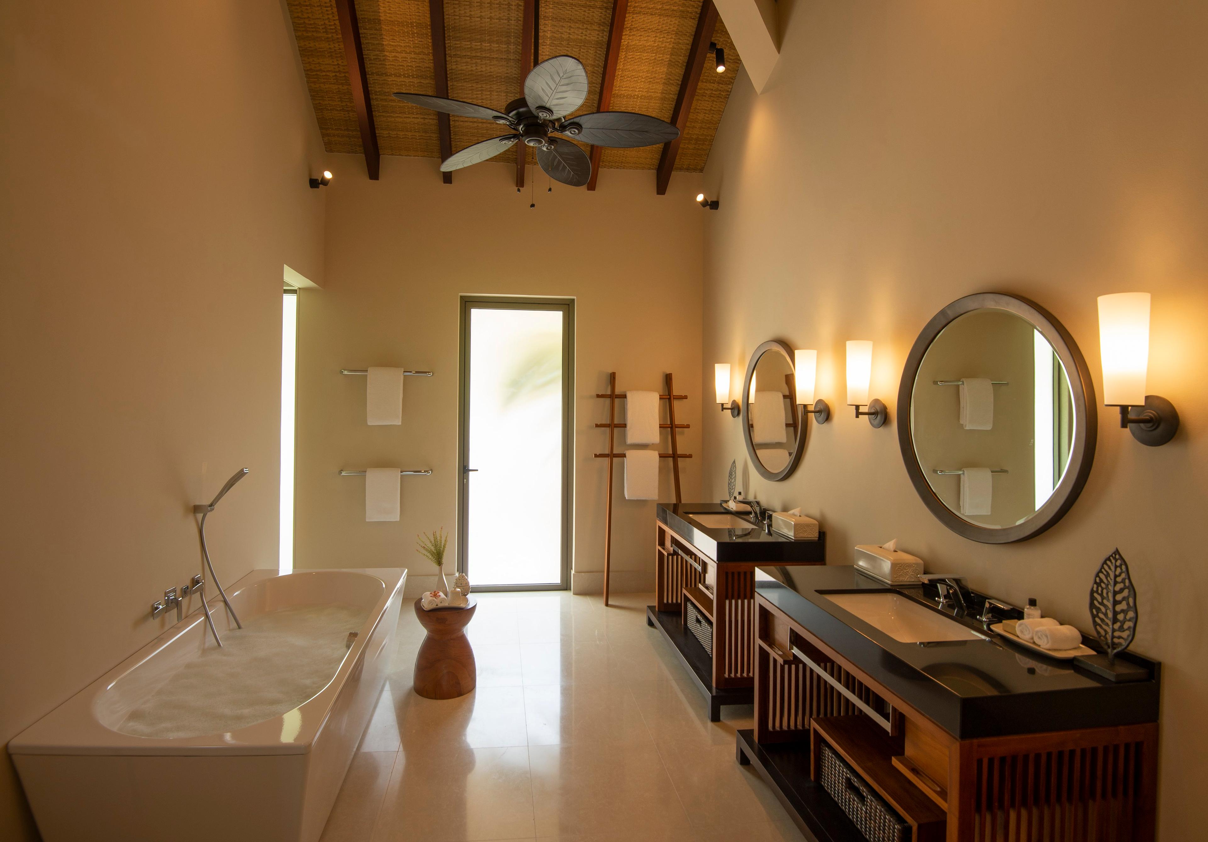 Residence Maldives at Dhigurah