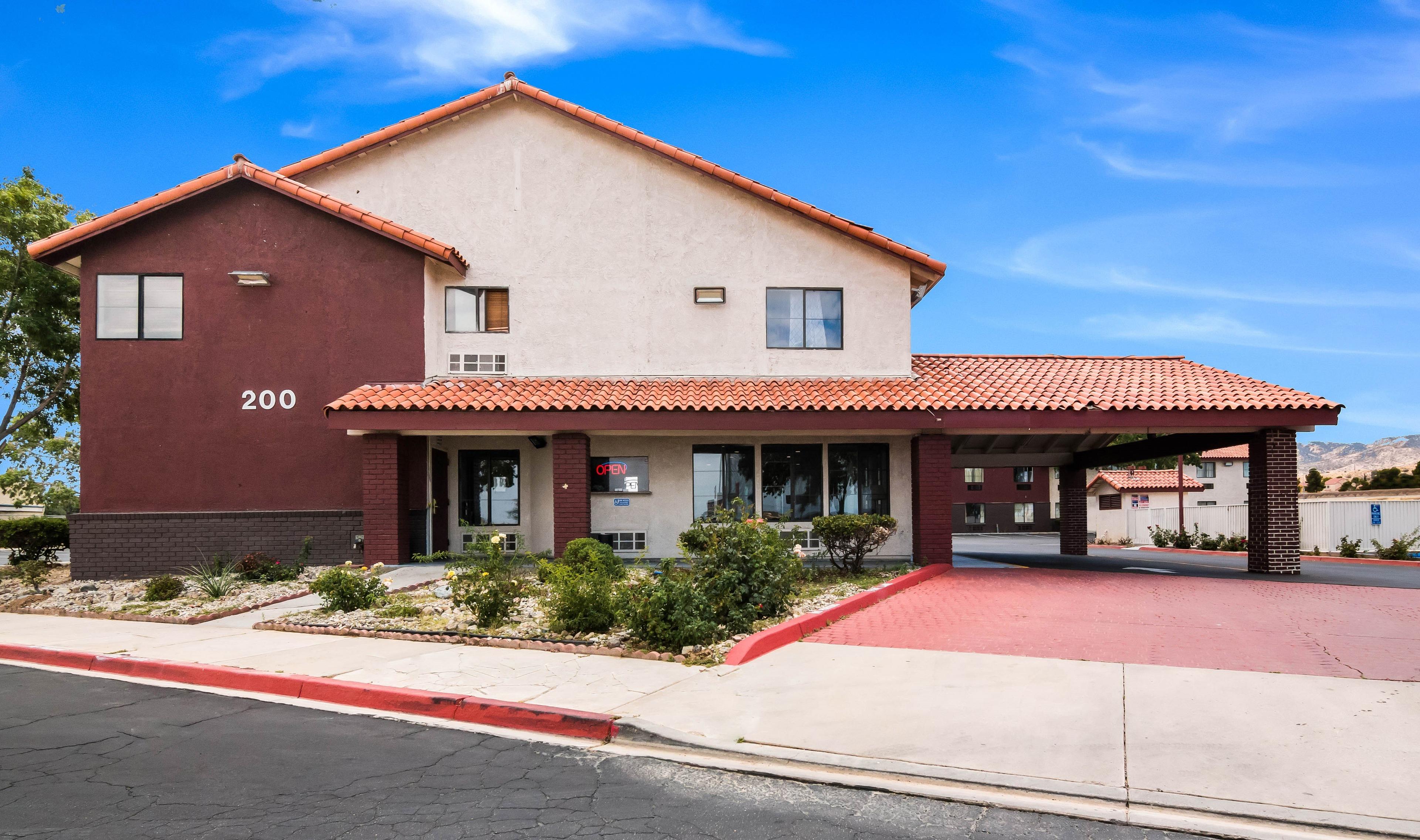 RED ROOF PALMDALE-LANCASTER