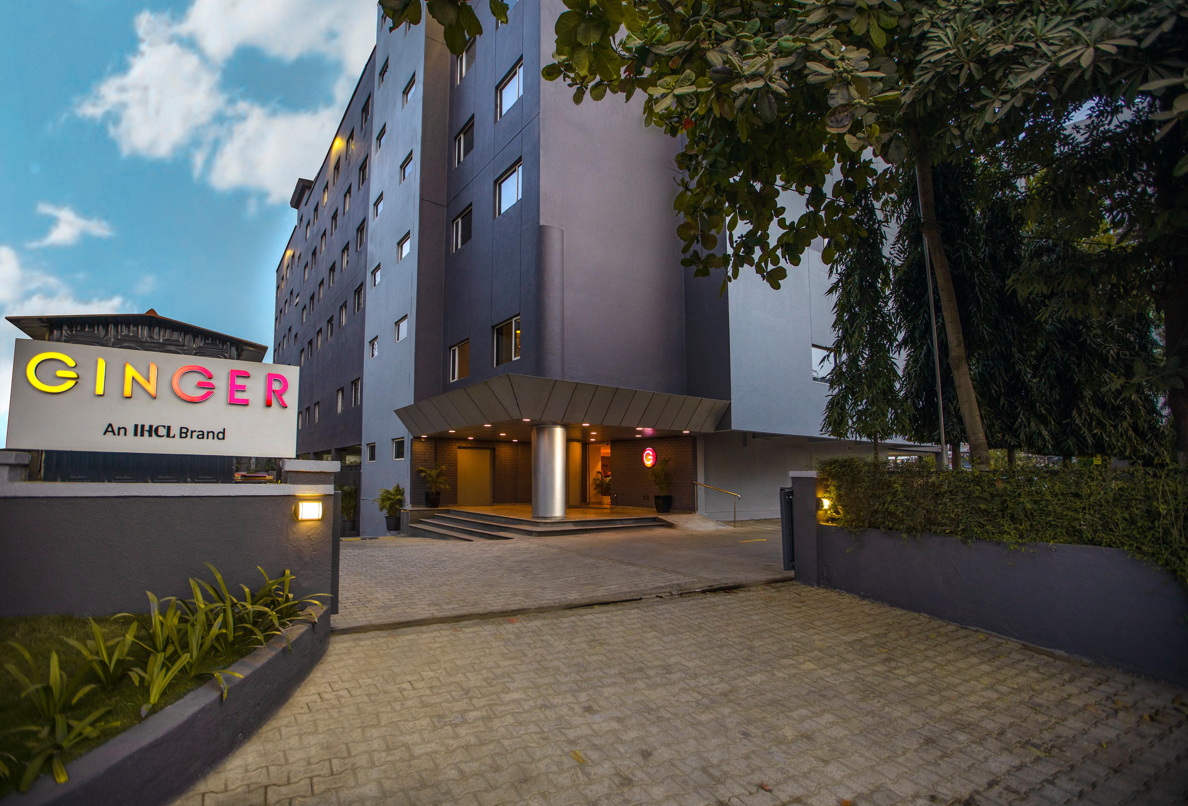 GINGER PUNE WAKAD