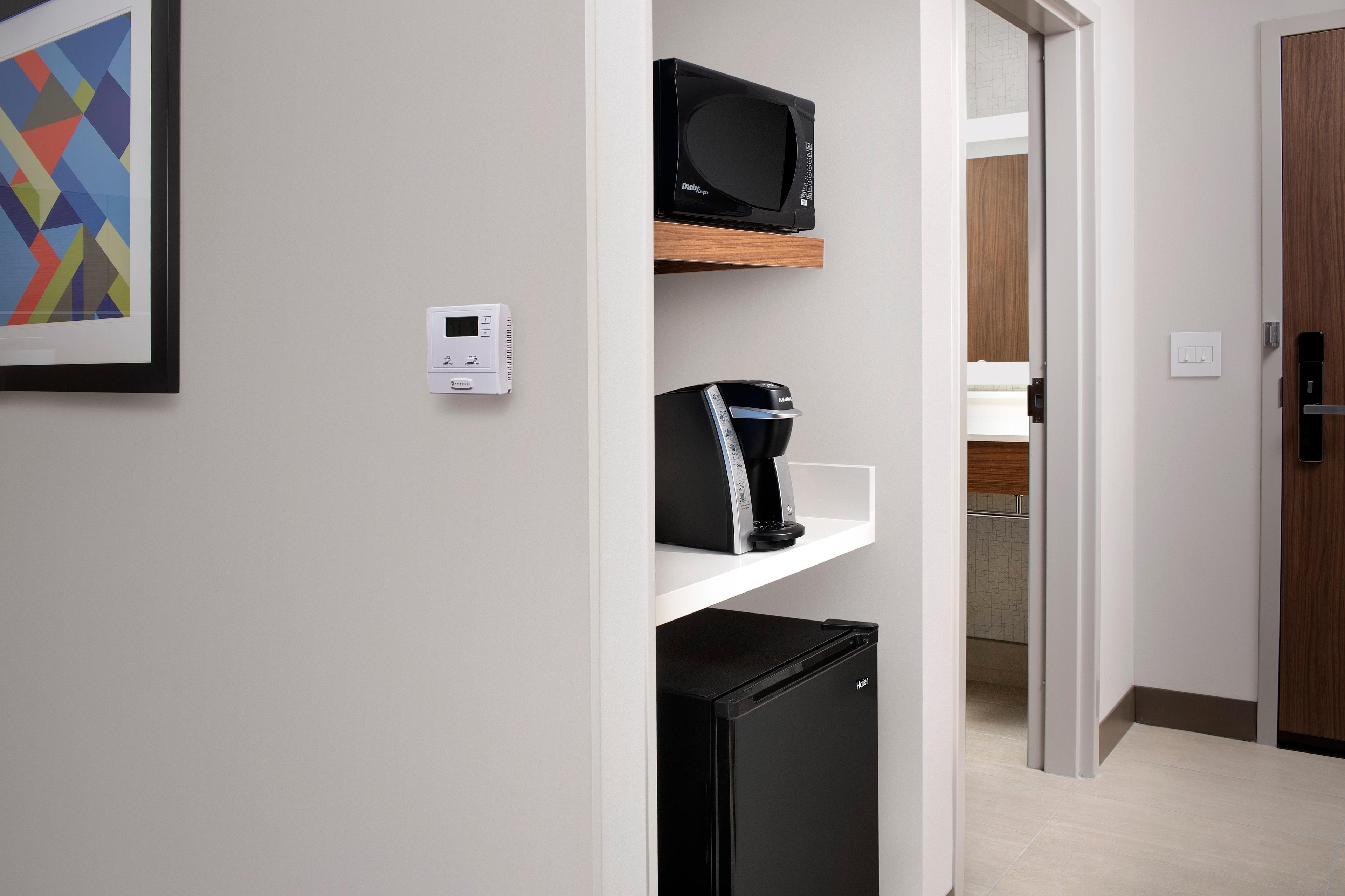 HOLIDAY INN EXP NEWNAN BY IHG