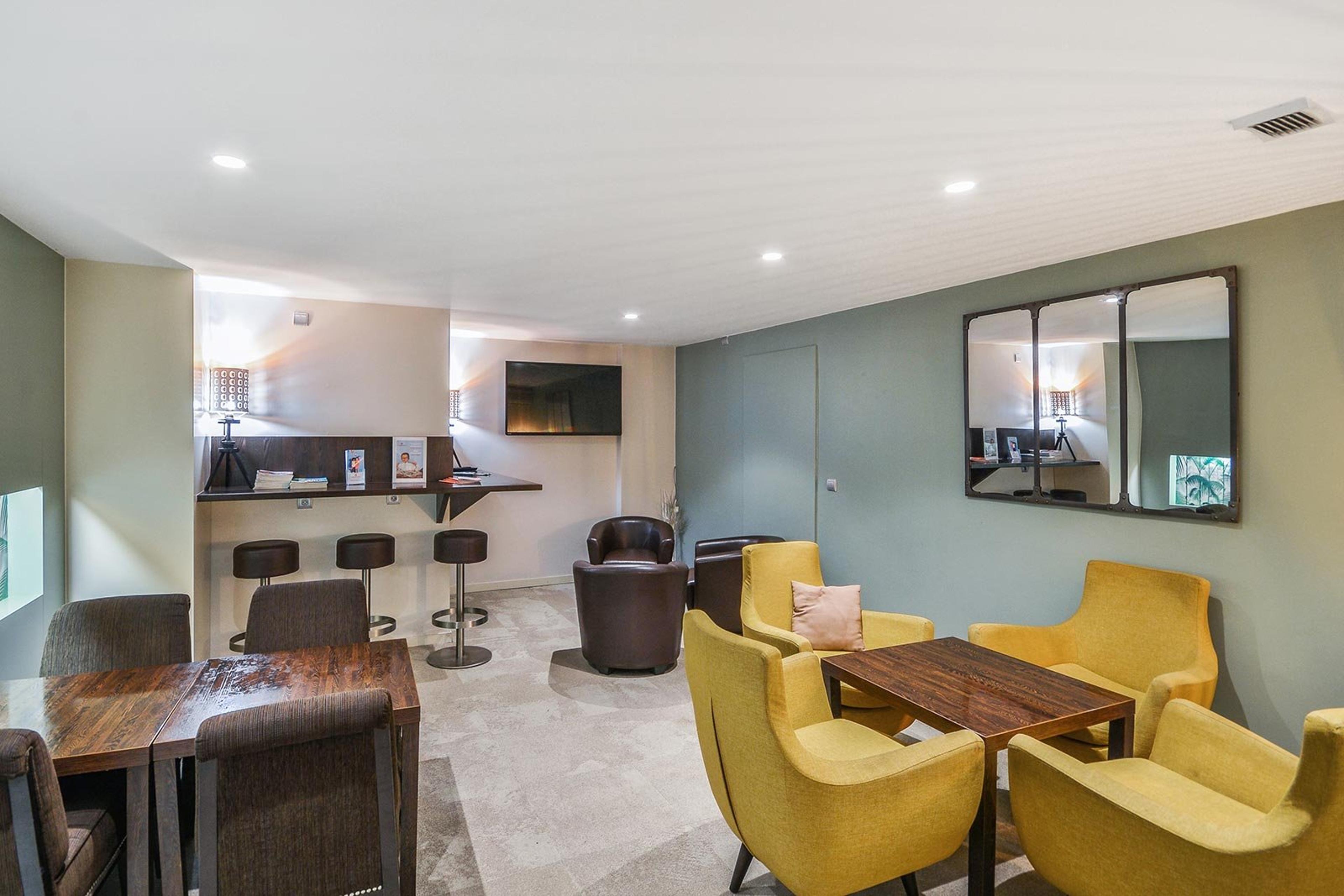 Hotel Photo 5