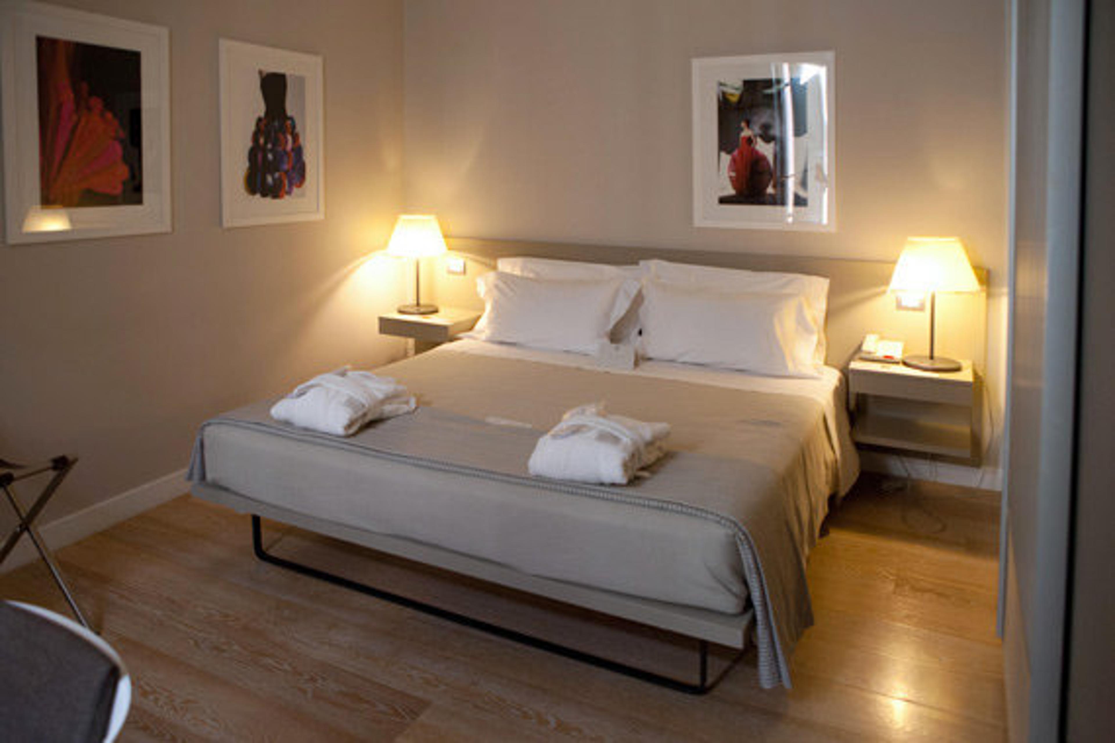 Escalus Luxury Suites