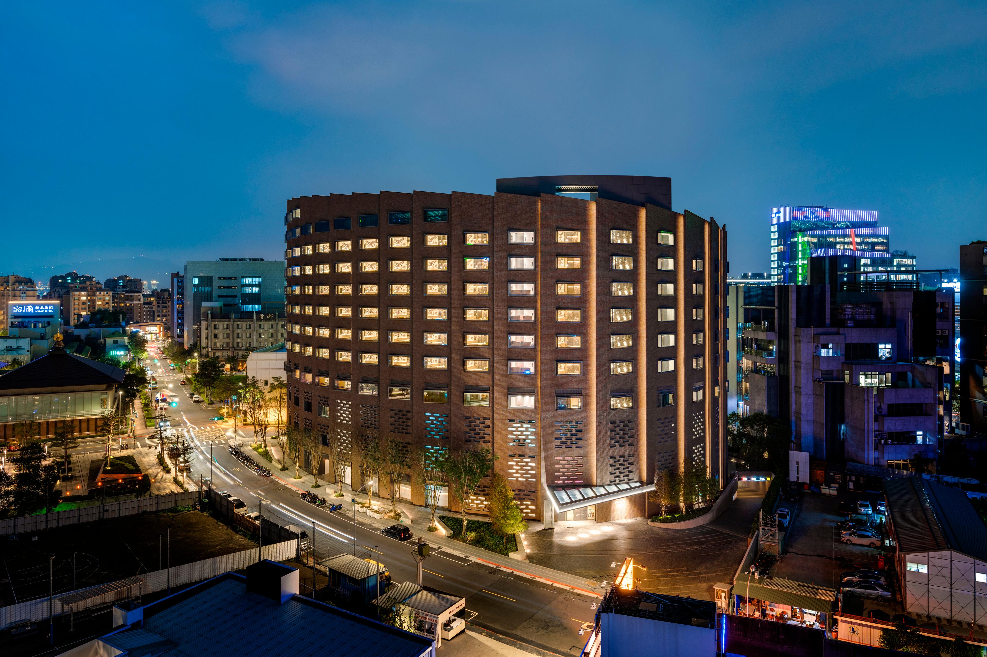 Hotel Photo 1
