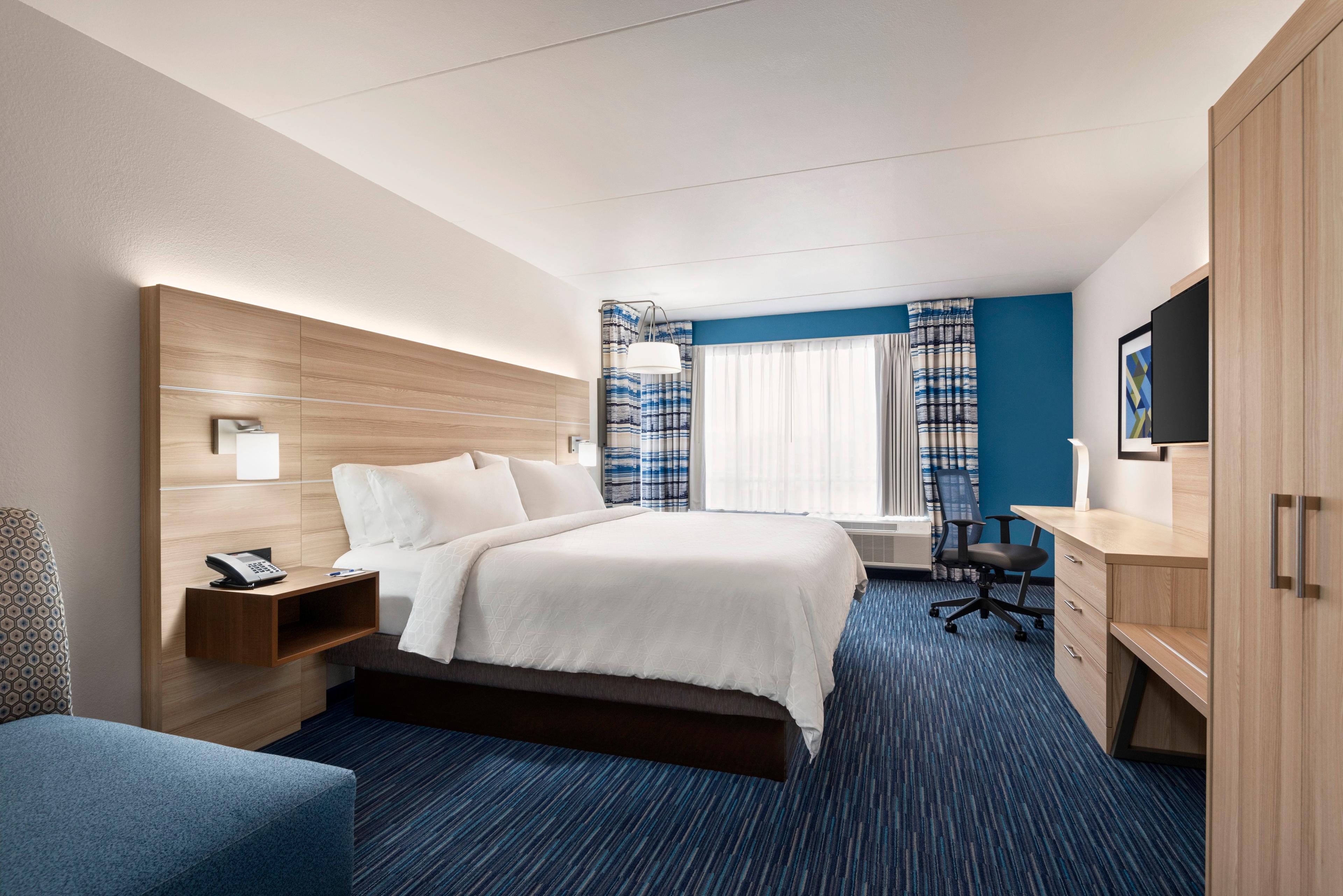 HOLIDAY INN EXP DUMFRIES BY IHG