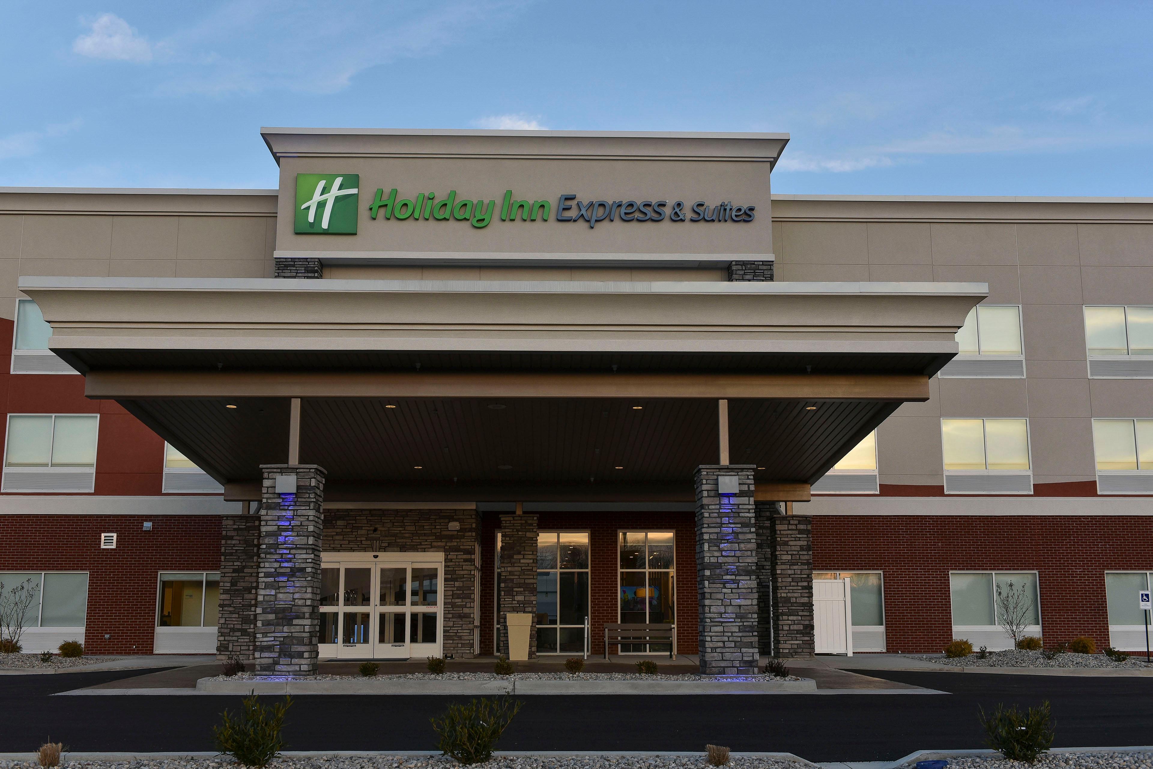 HOLIDAY INN EXP STES MADISONVILLE B