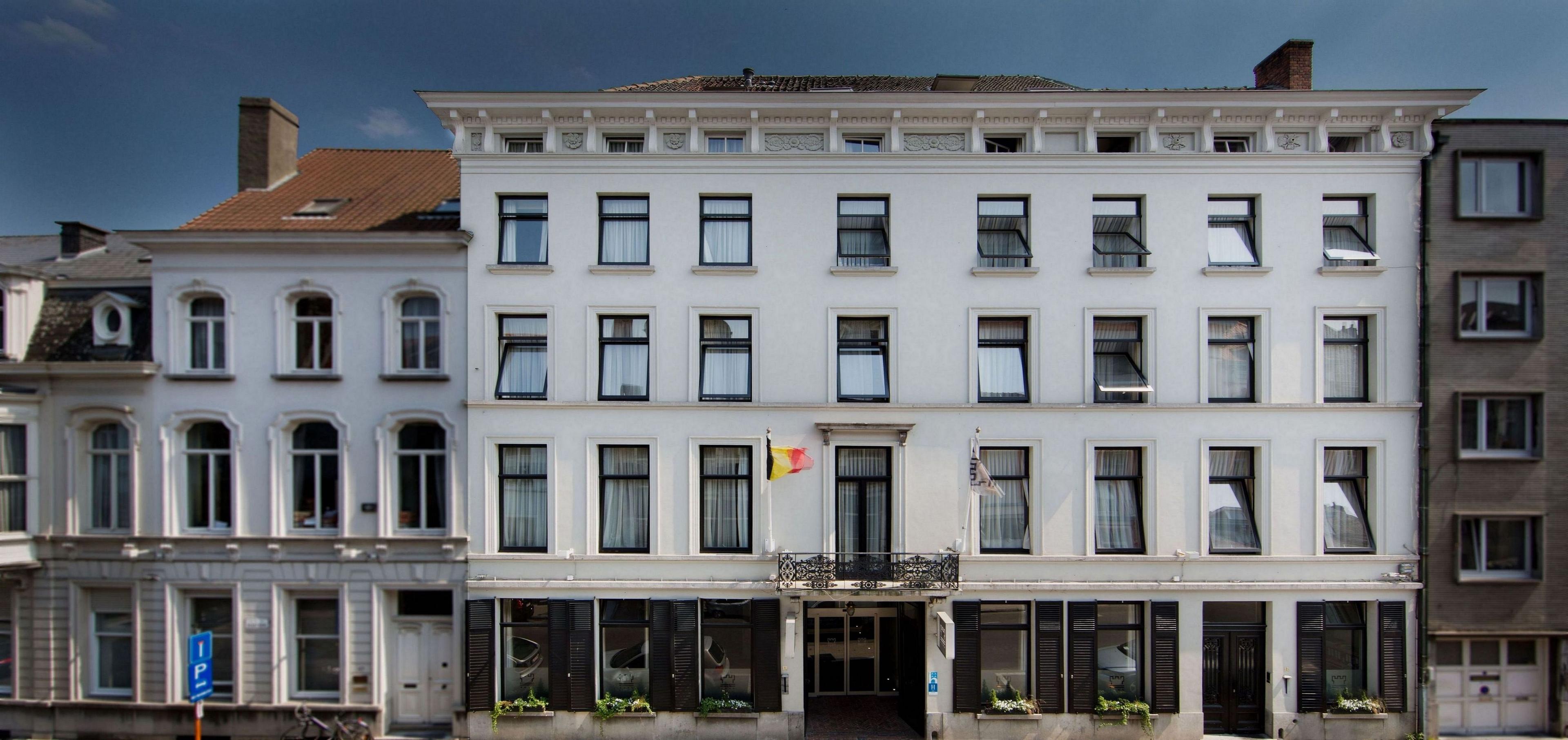 Hotel Photo 1