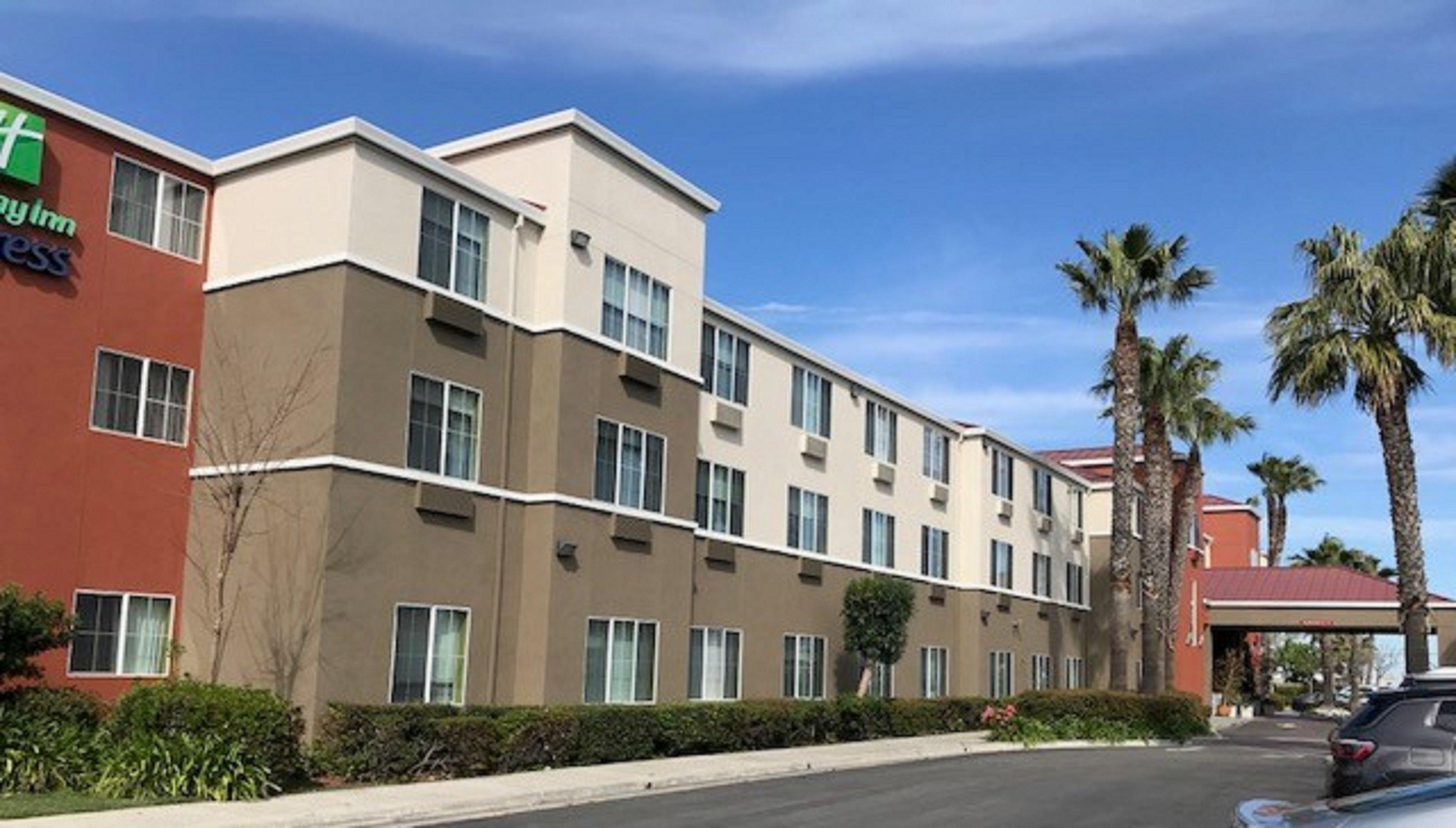 HOLIDAY INN EXP SUITES TRACY BY IHG