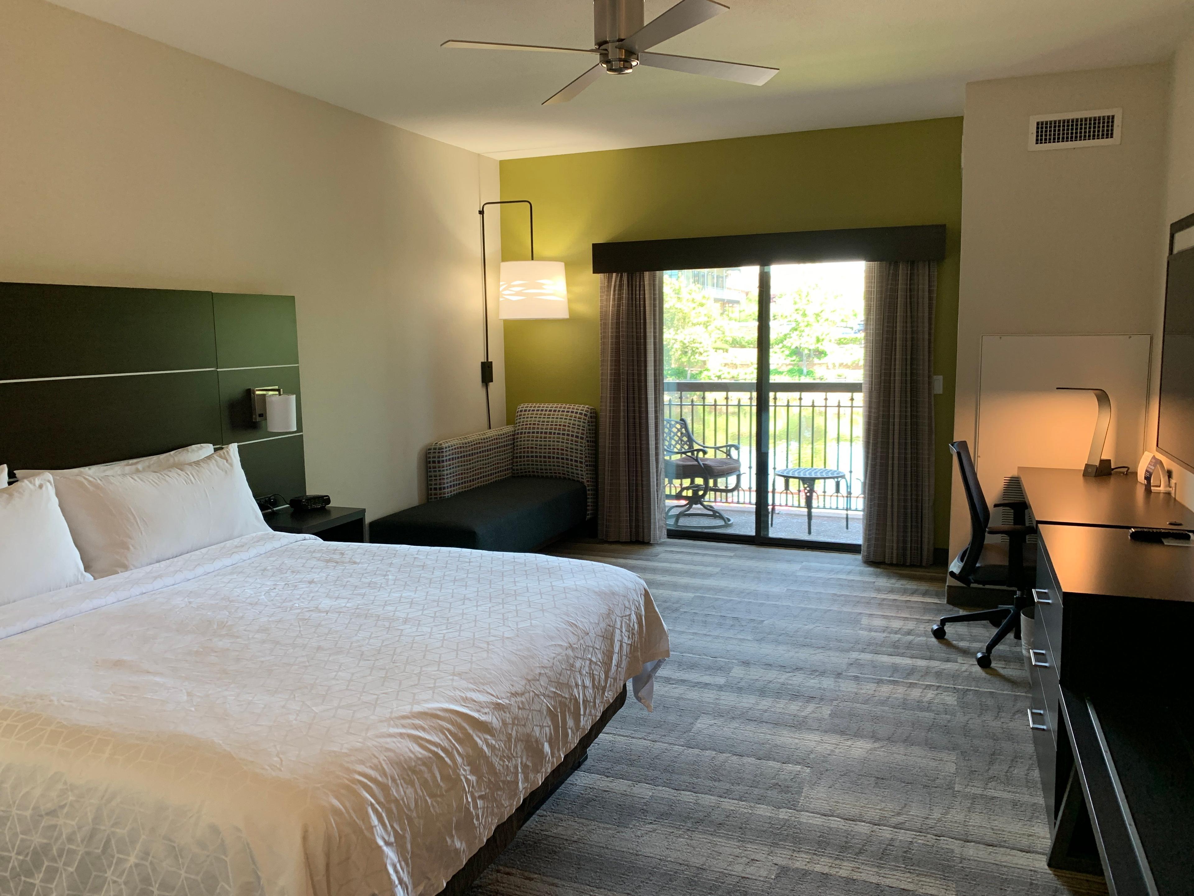 HOLIDAY INN EXP STES EL DORADO BY I