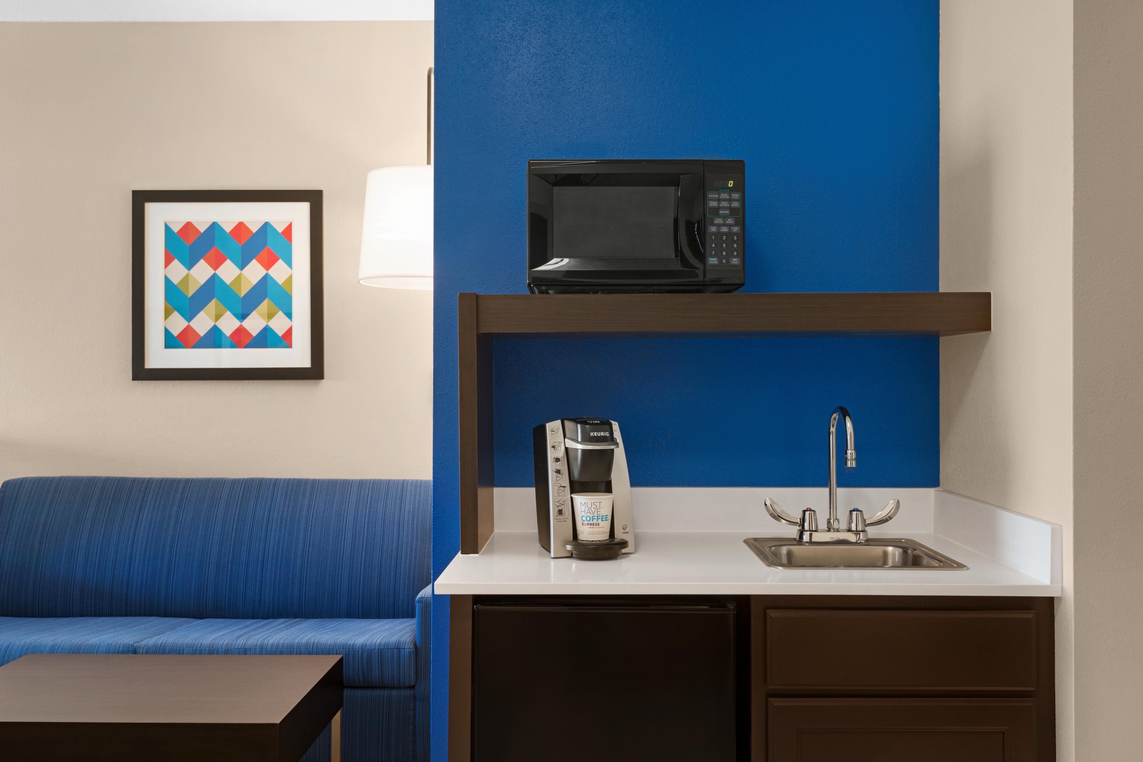 HOLIDAY INN EXP STES MCALESTER BY I