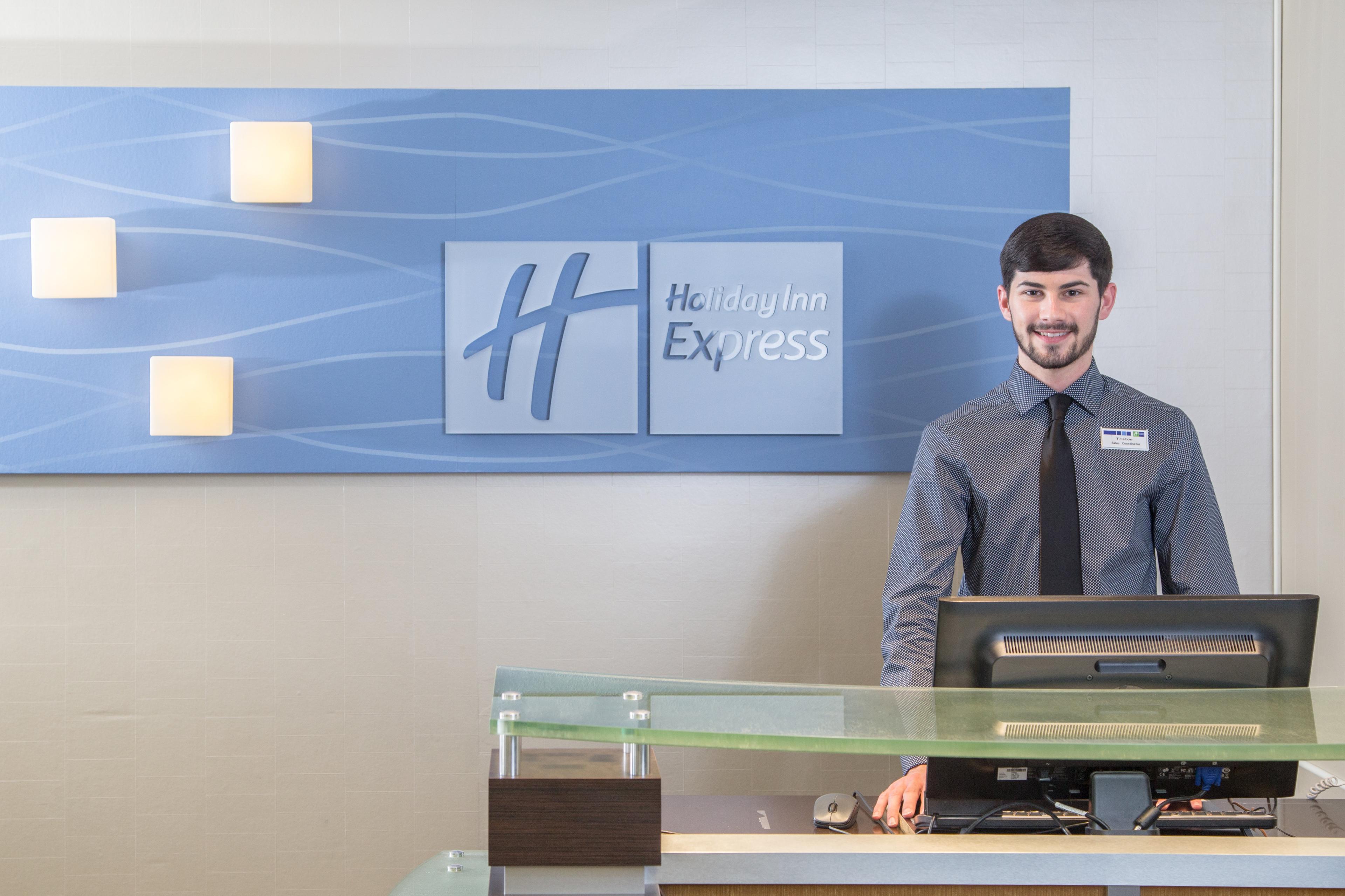 Holiday Inn Express & Suites Oxford by IHG