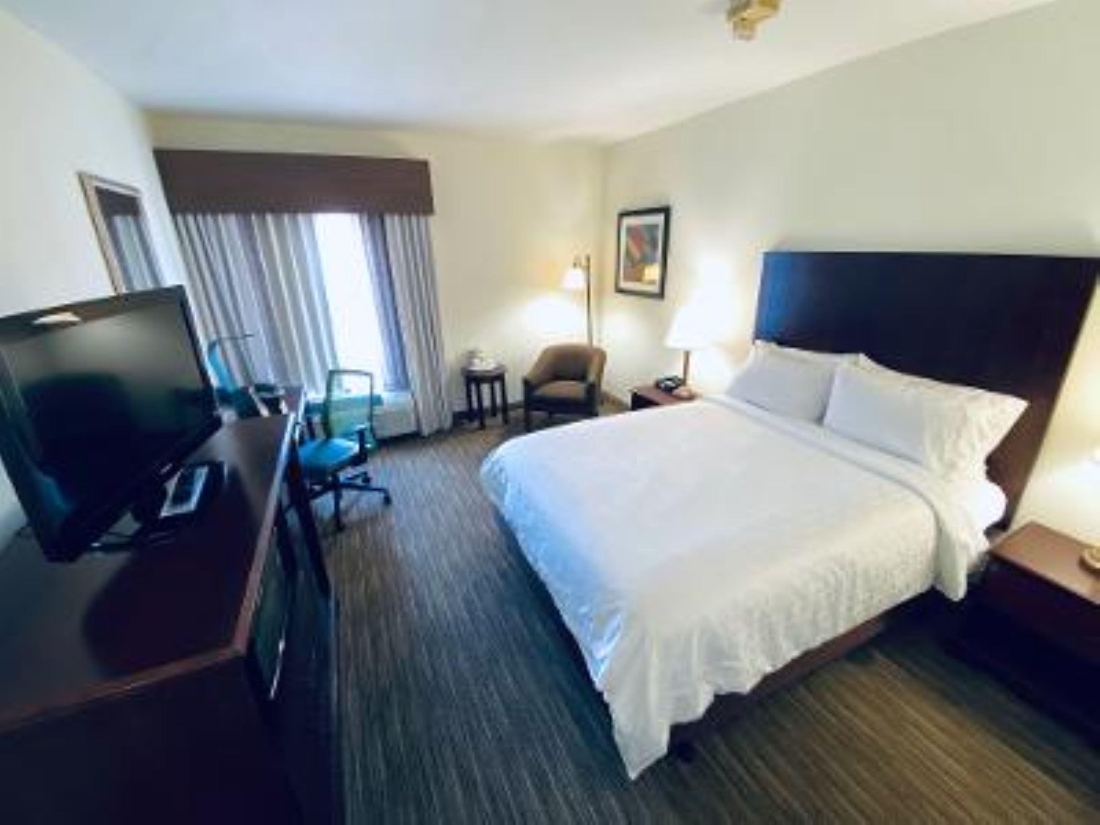 HOLIDAY INN EXP STES FORT PAYNE BY