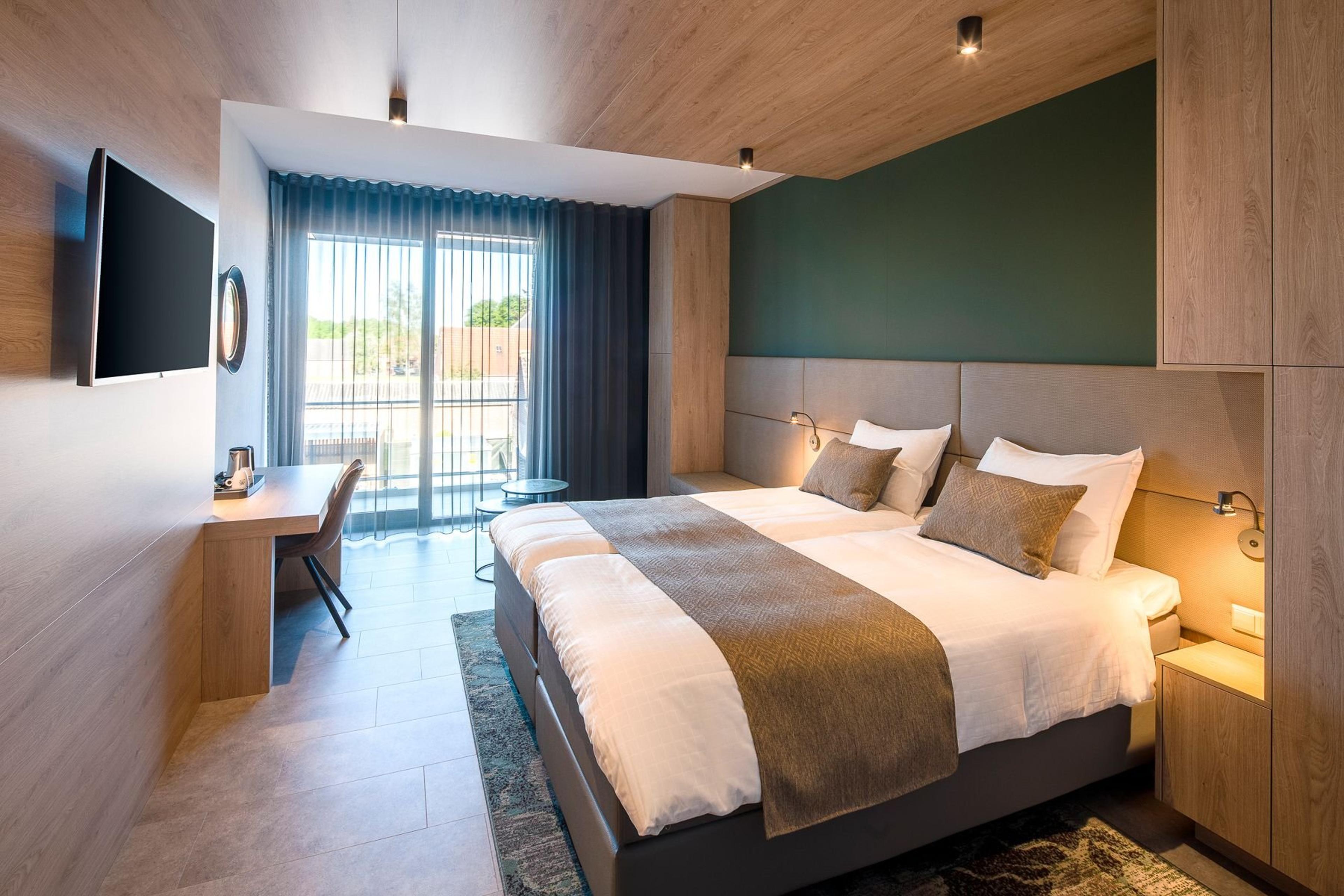 HOTEL 46