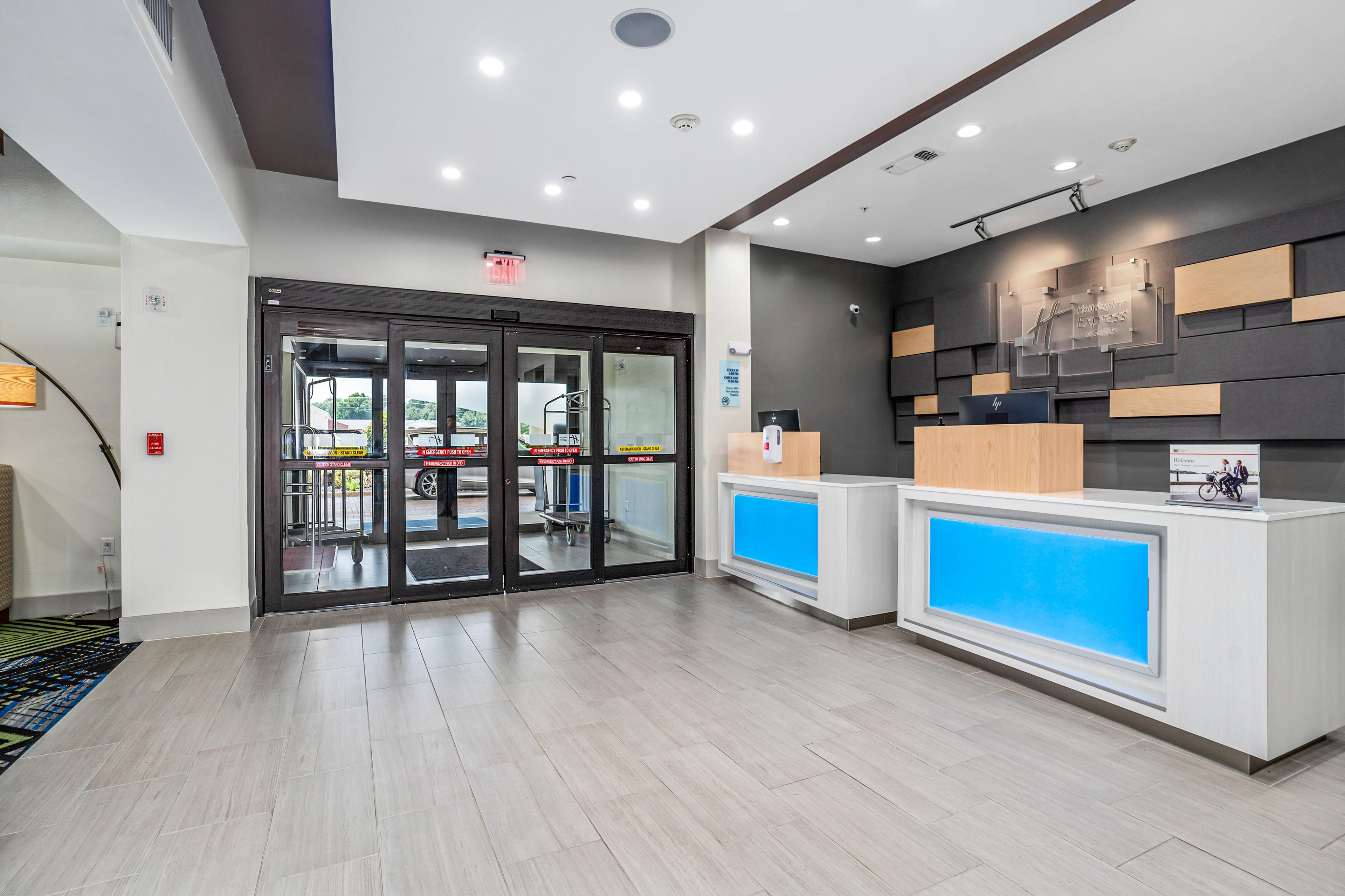 HOLIDAY INN EXP STES VAN BUREN BY I