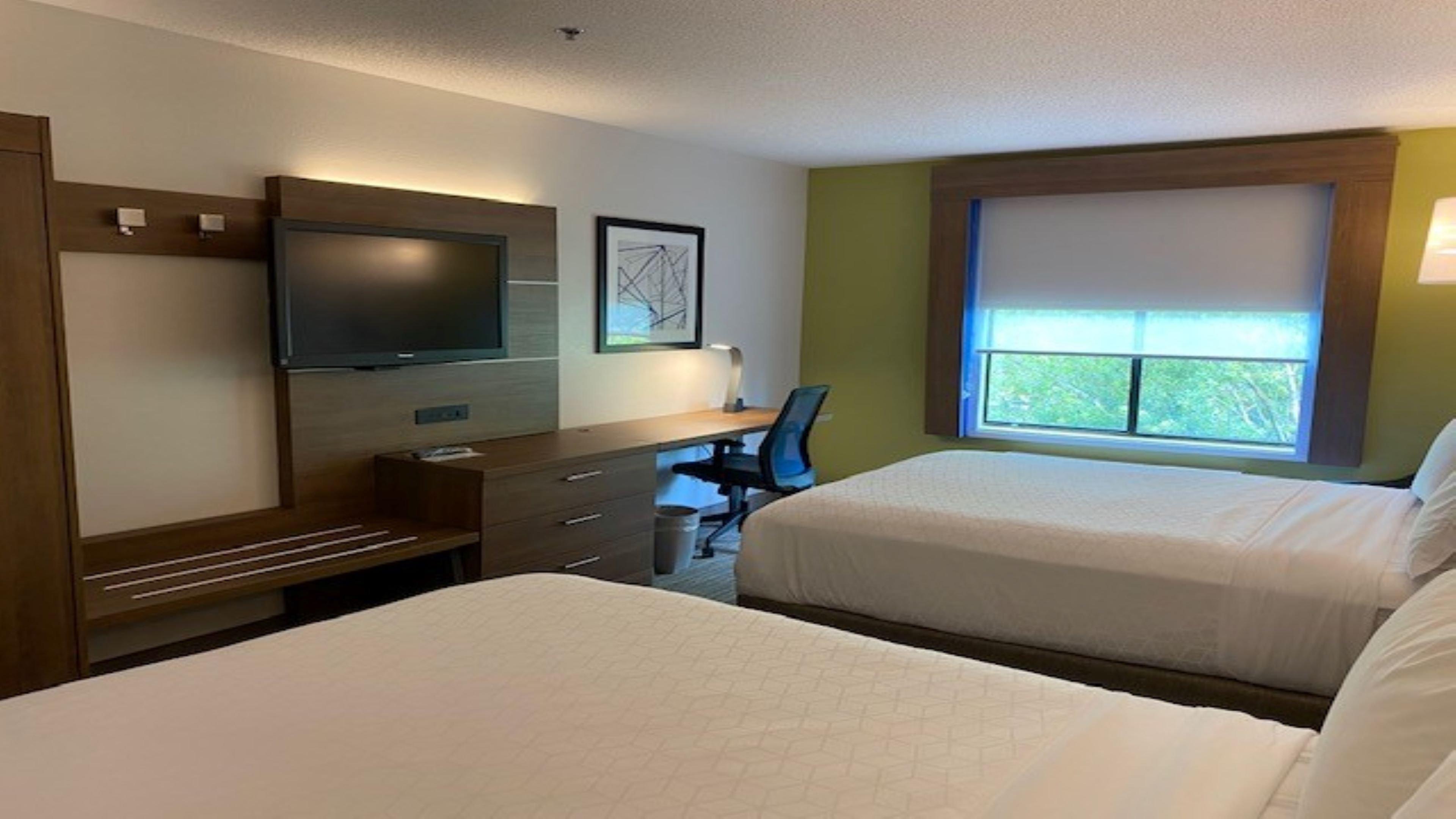 HOLIDAY INN EXP STES REIDSVILL BY I