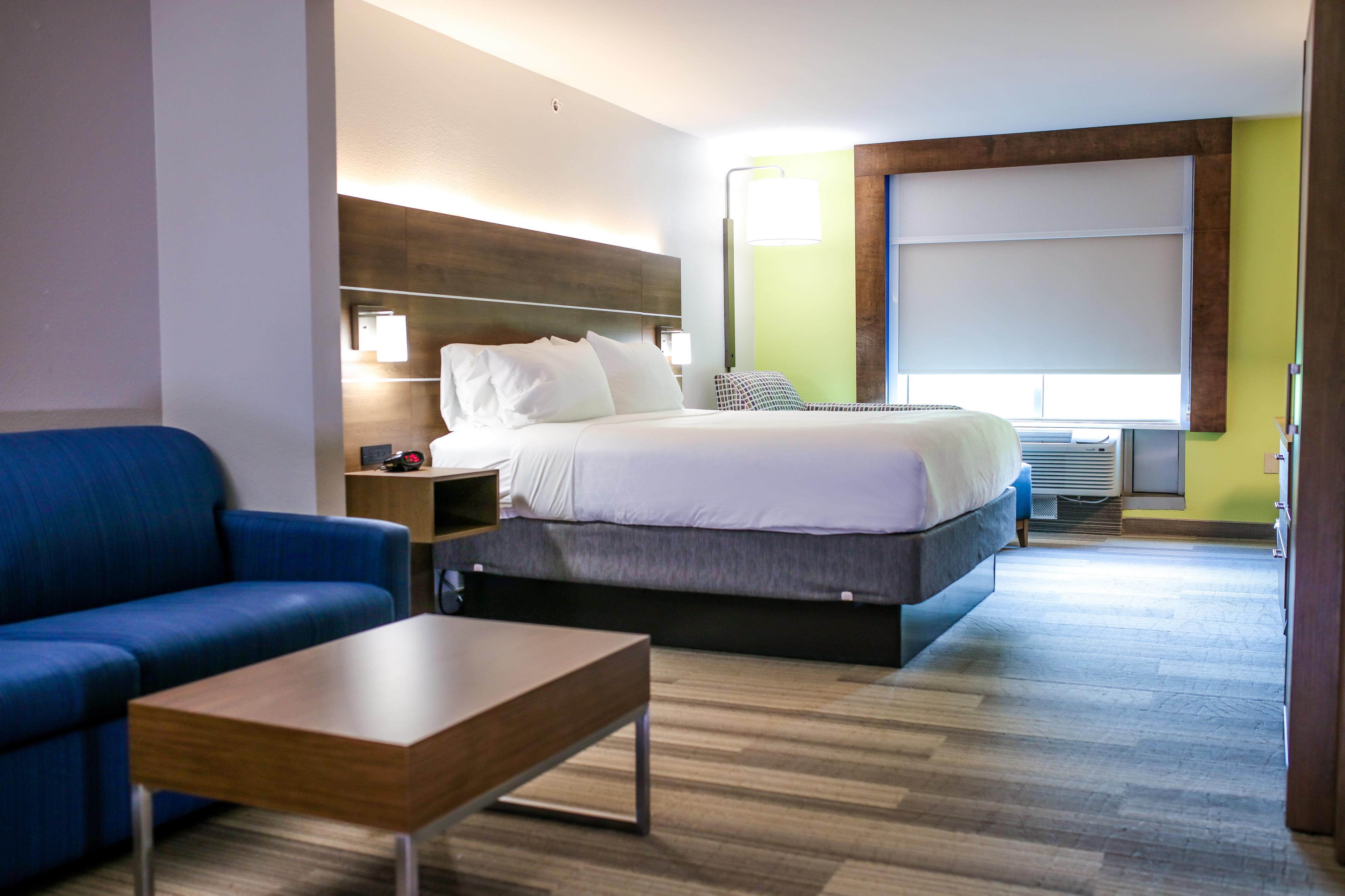 HOLIDAY INN EXP STES GERMANTWN BY I