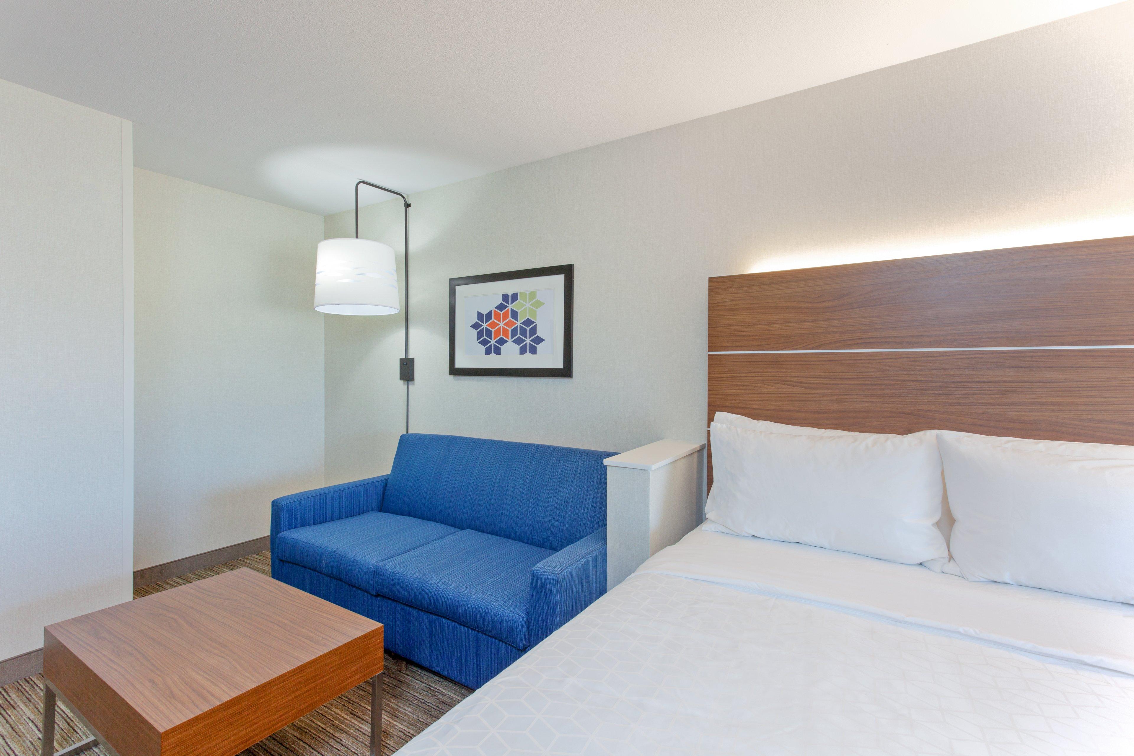 HOLIDAY INN EXP STES ELK GROVE W BY