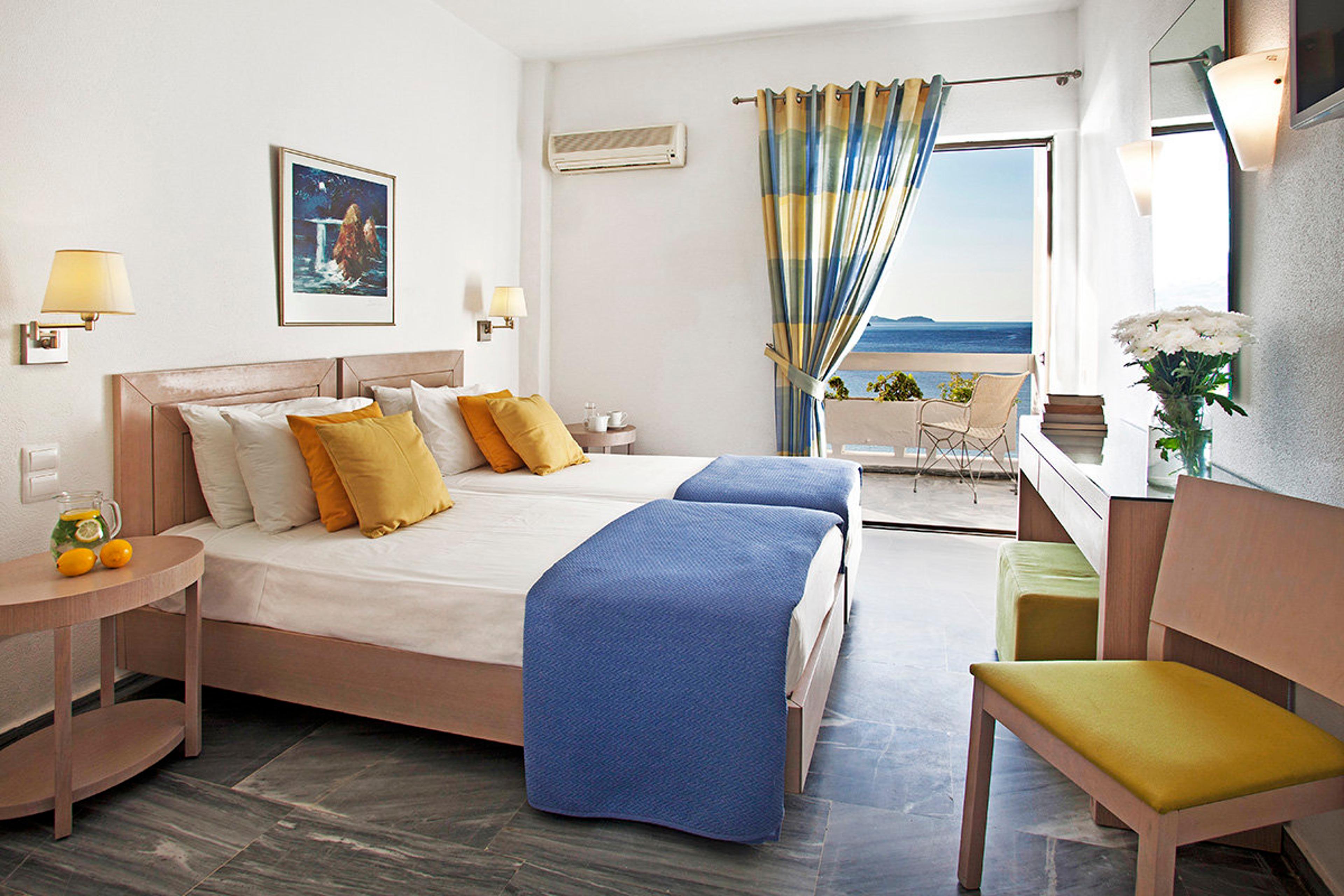 ON HOLD HOTEL PERRAKIS