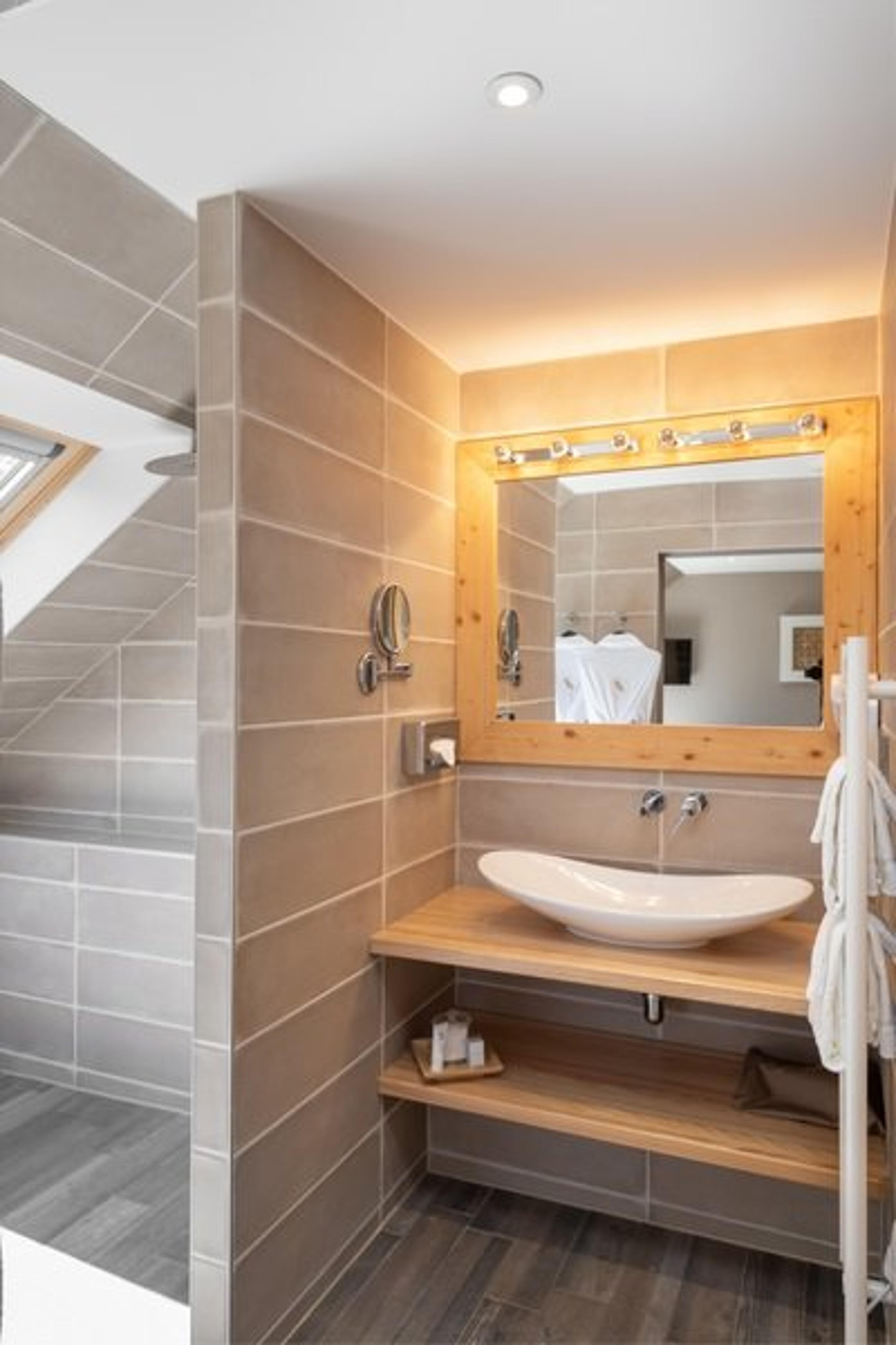 Hostellerie La Cheneaudiere and Spa