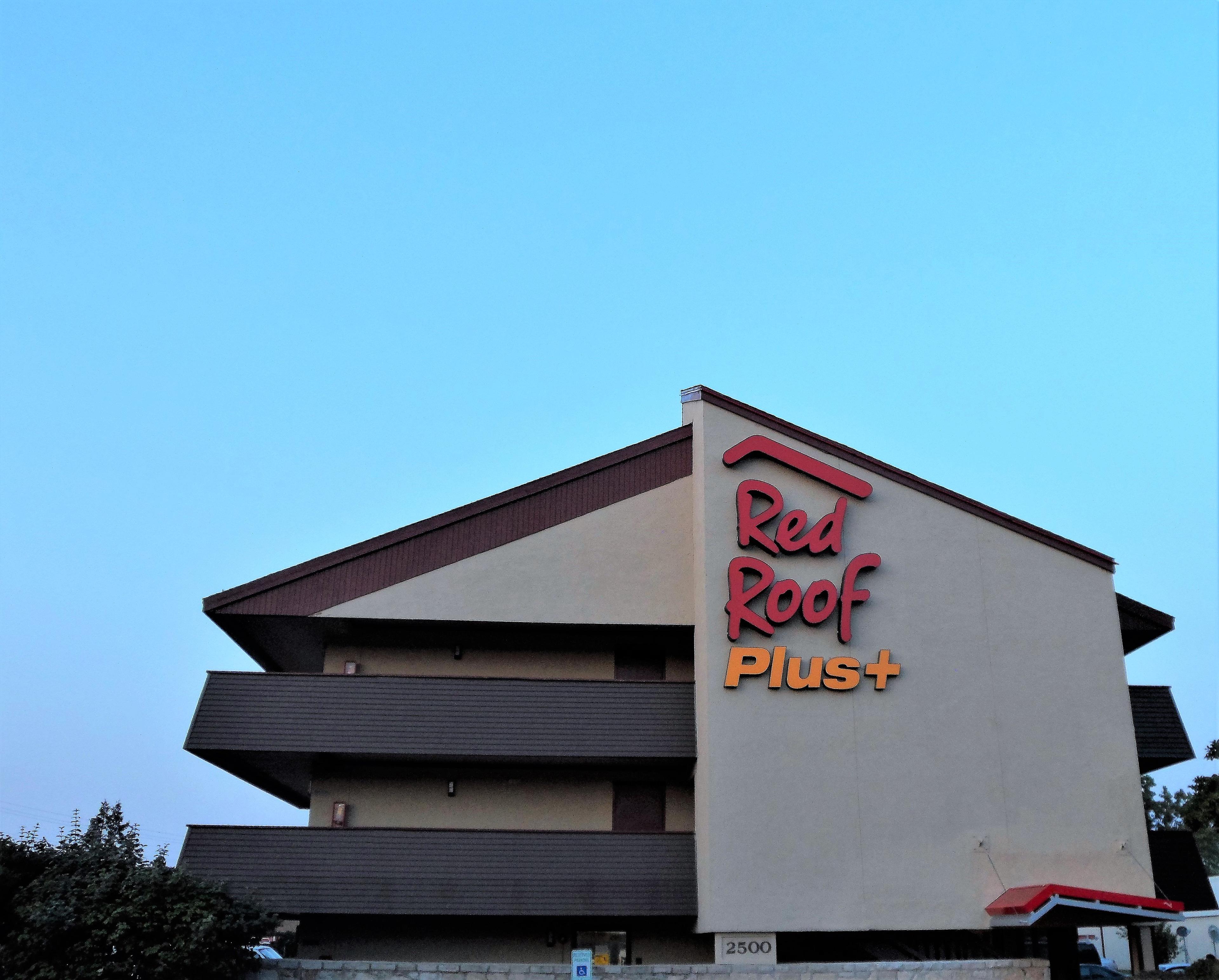 RED ROOF PLUS+ HOFFMAN ESTATES