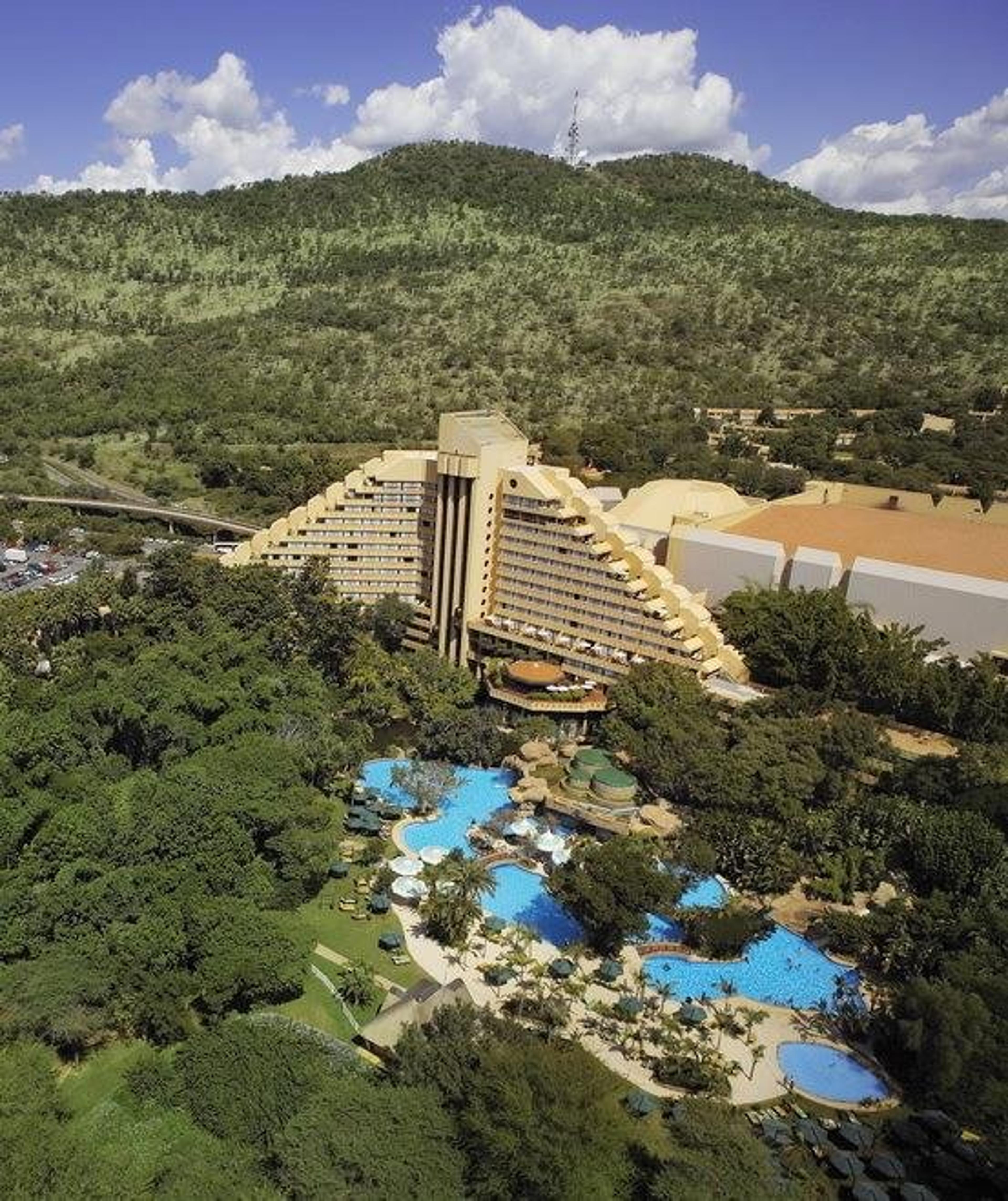Cascades Hotel