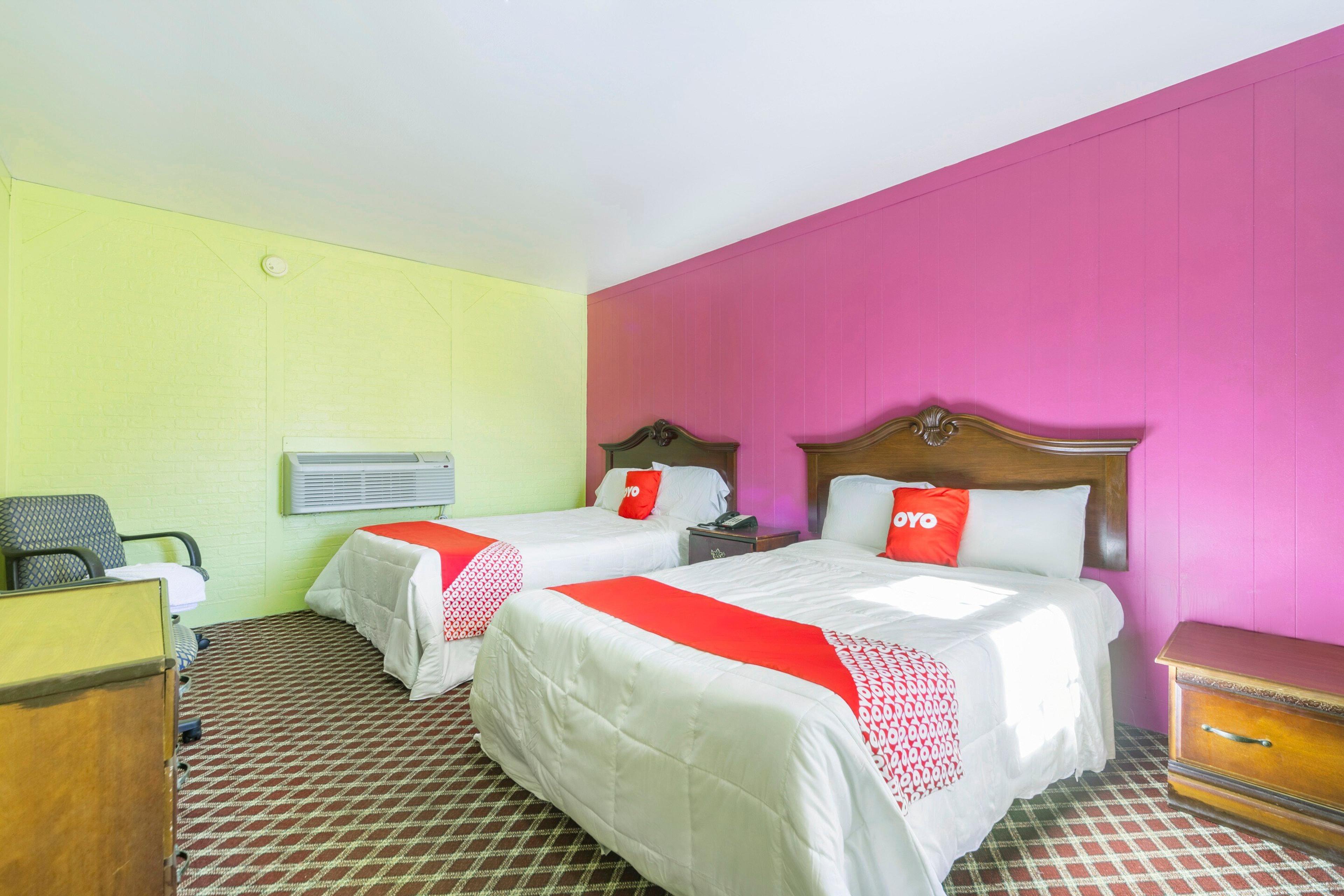 HOLIDAY INN EXPRESS BROOKHAVEN BY I