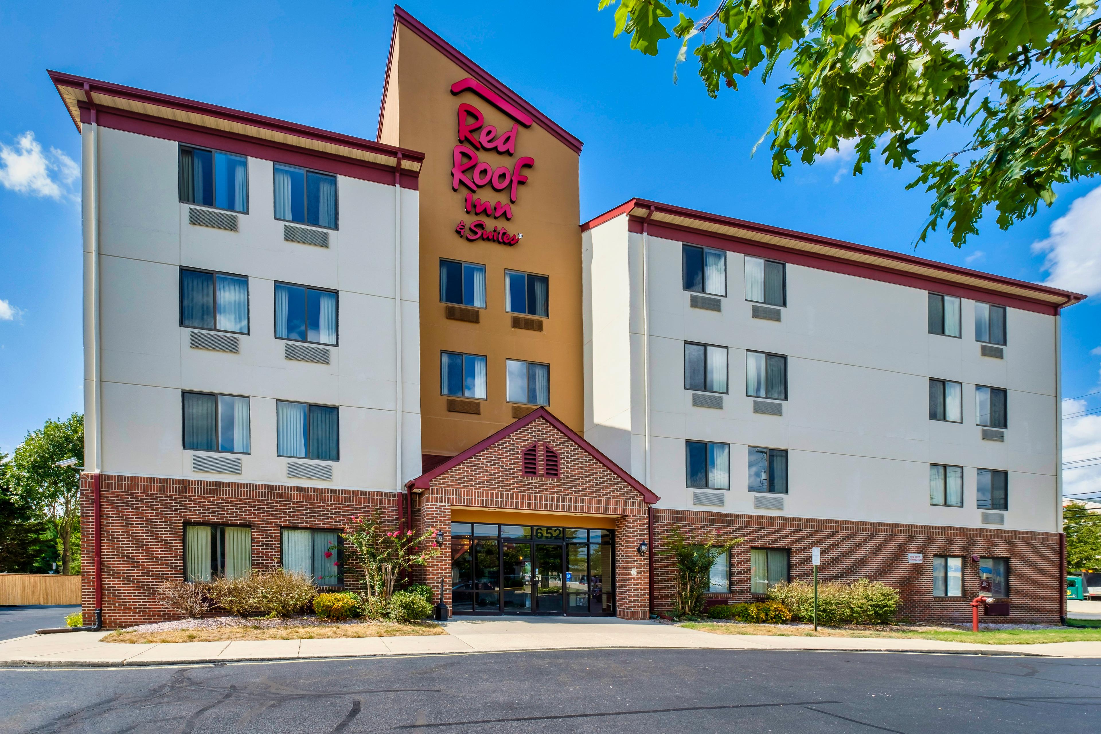 RED ROOF SUITES DOVER DOWNTOWN