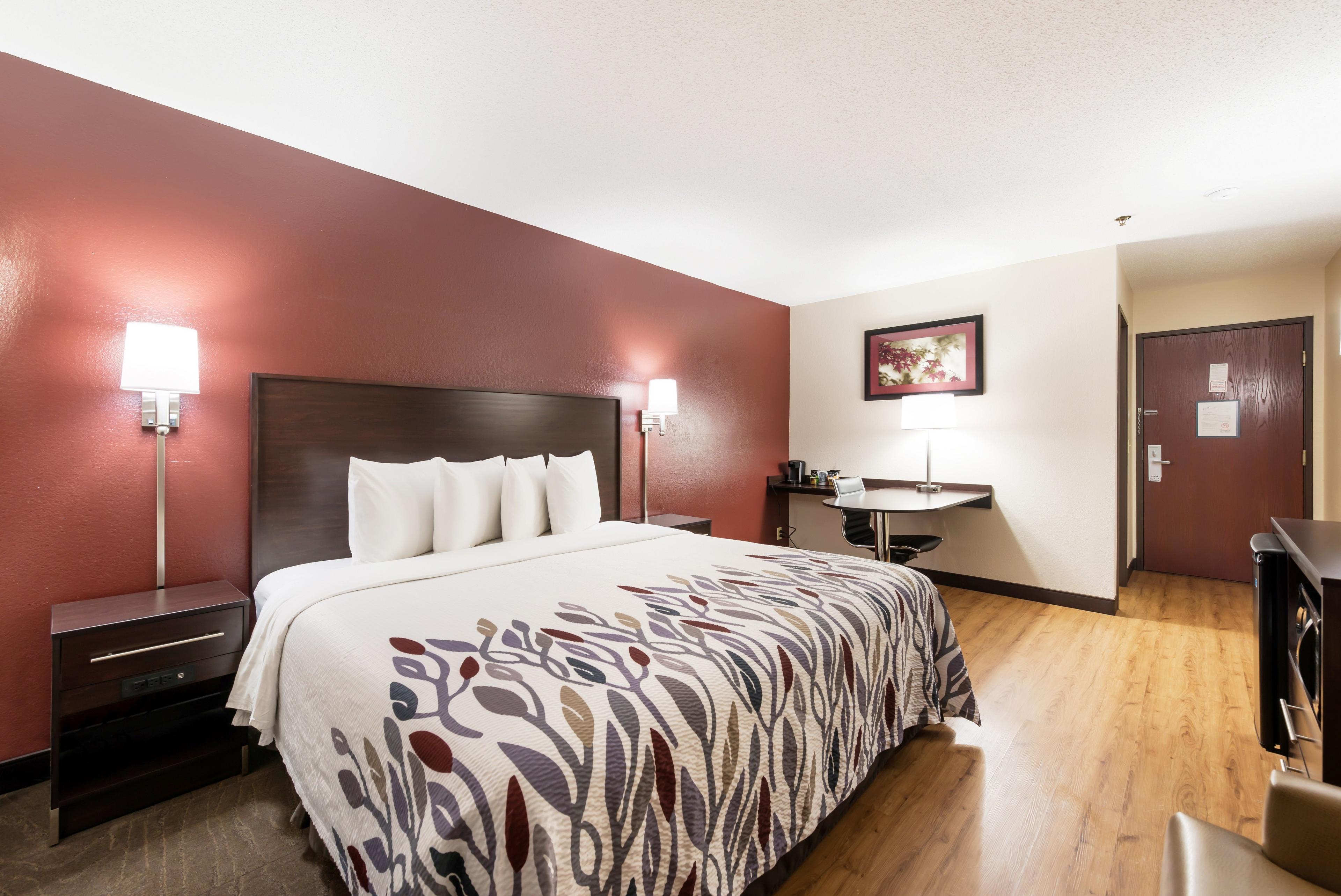 RED ROOF INN AUBURN