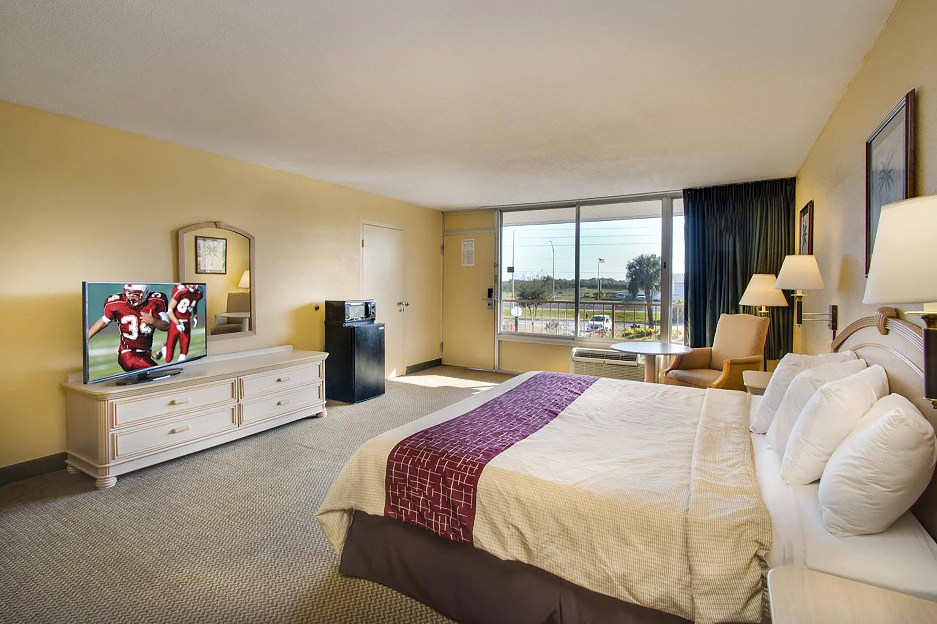 HOTEL DUNDEE BY